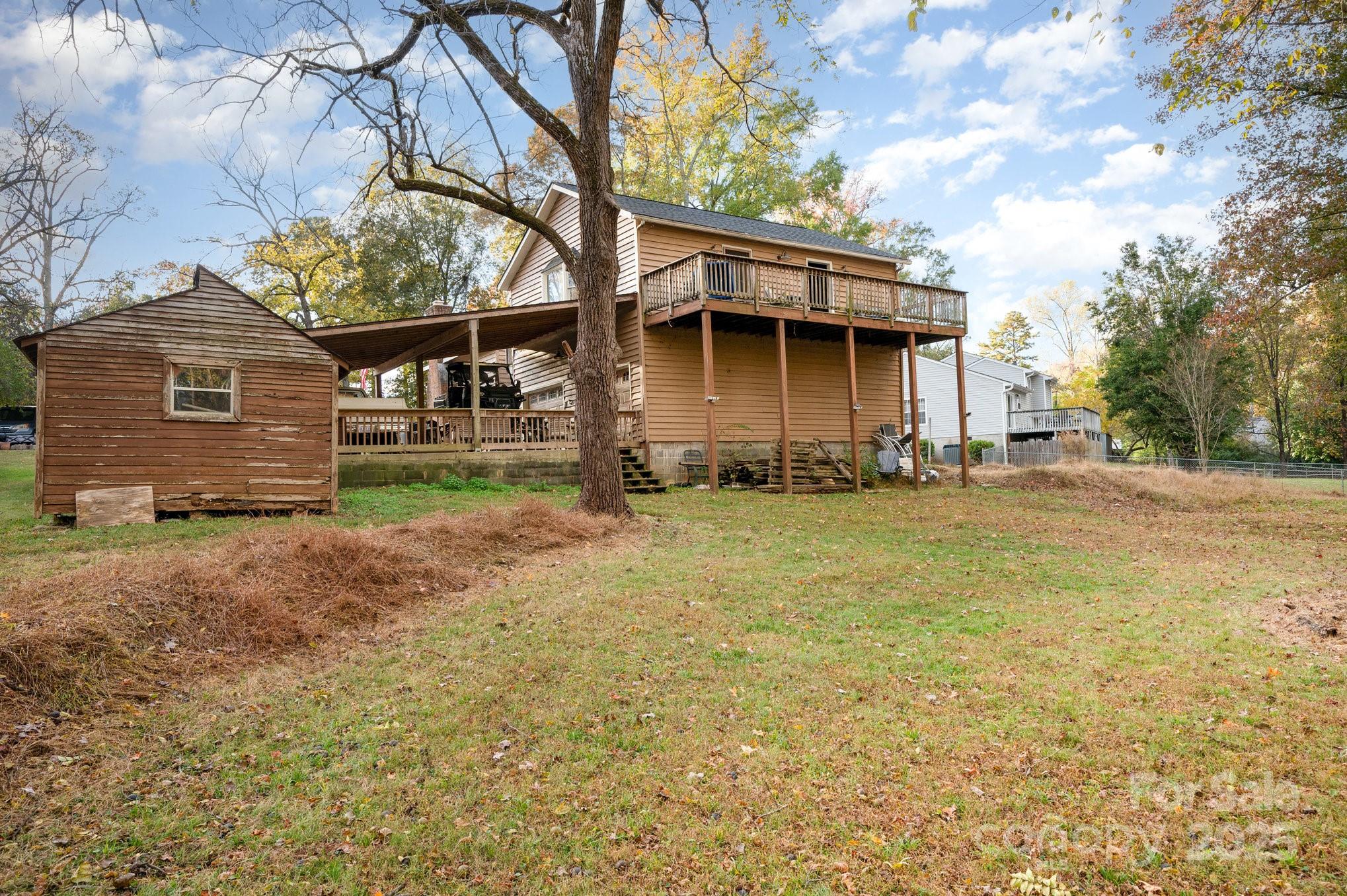 6013 Tall Tree Lane — Harrisburg