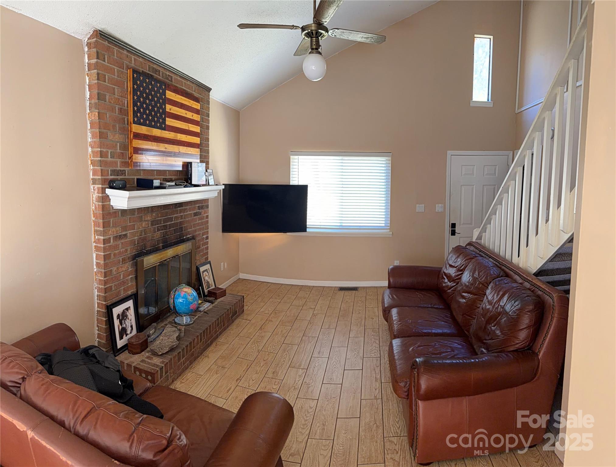 6013 Tall Tree Lane — Harrisburg