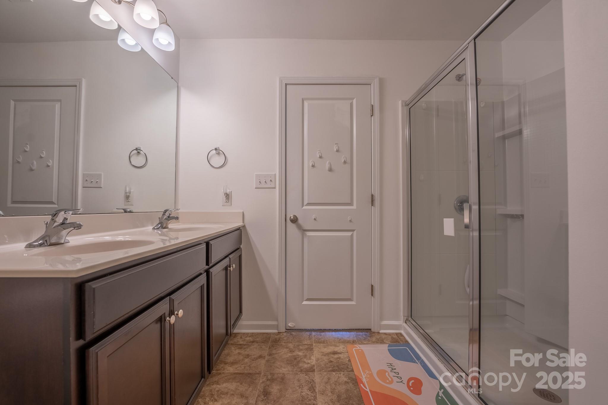 1239 Kent Downs Avenue SW — Concord