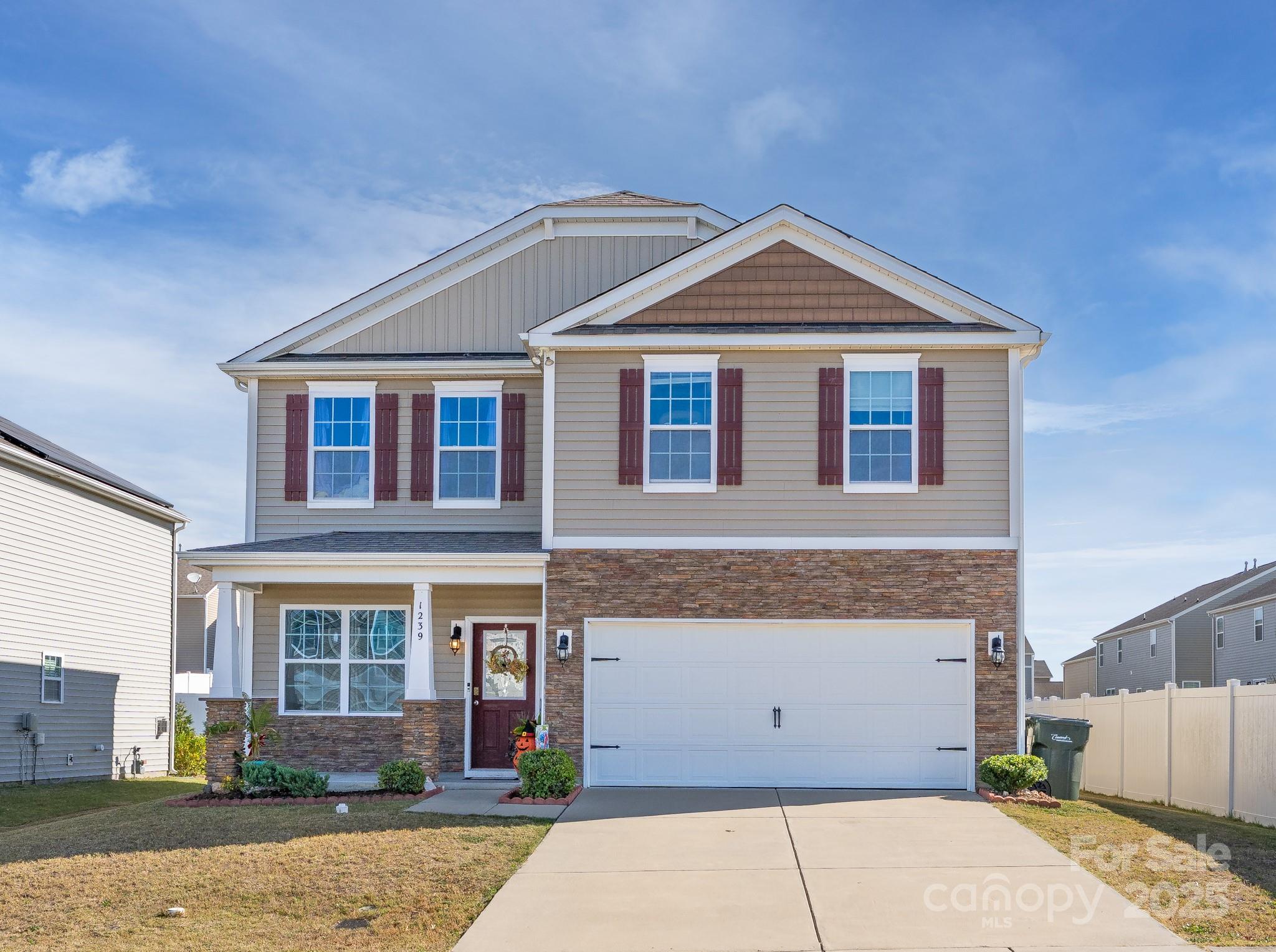 1239 Kent Downs Avenue SW — Concord