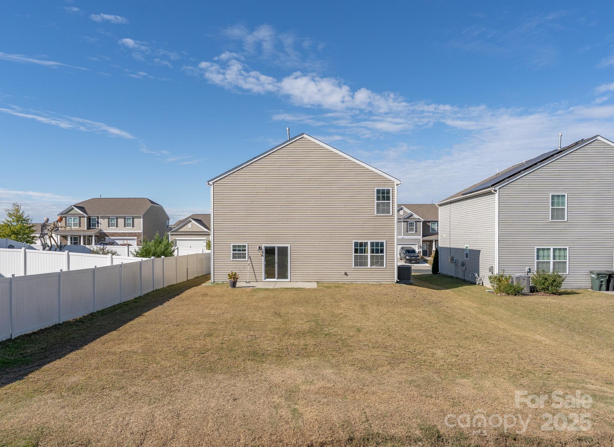 1239 Kent Downs Avenue SW — Concord
