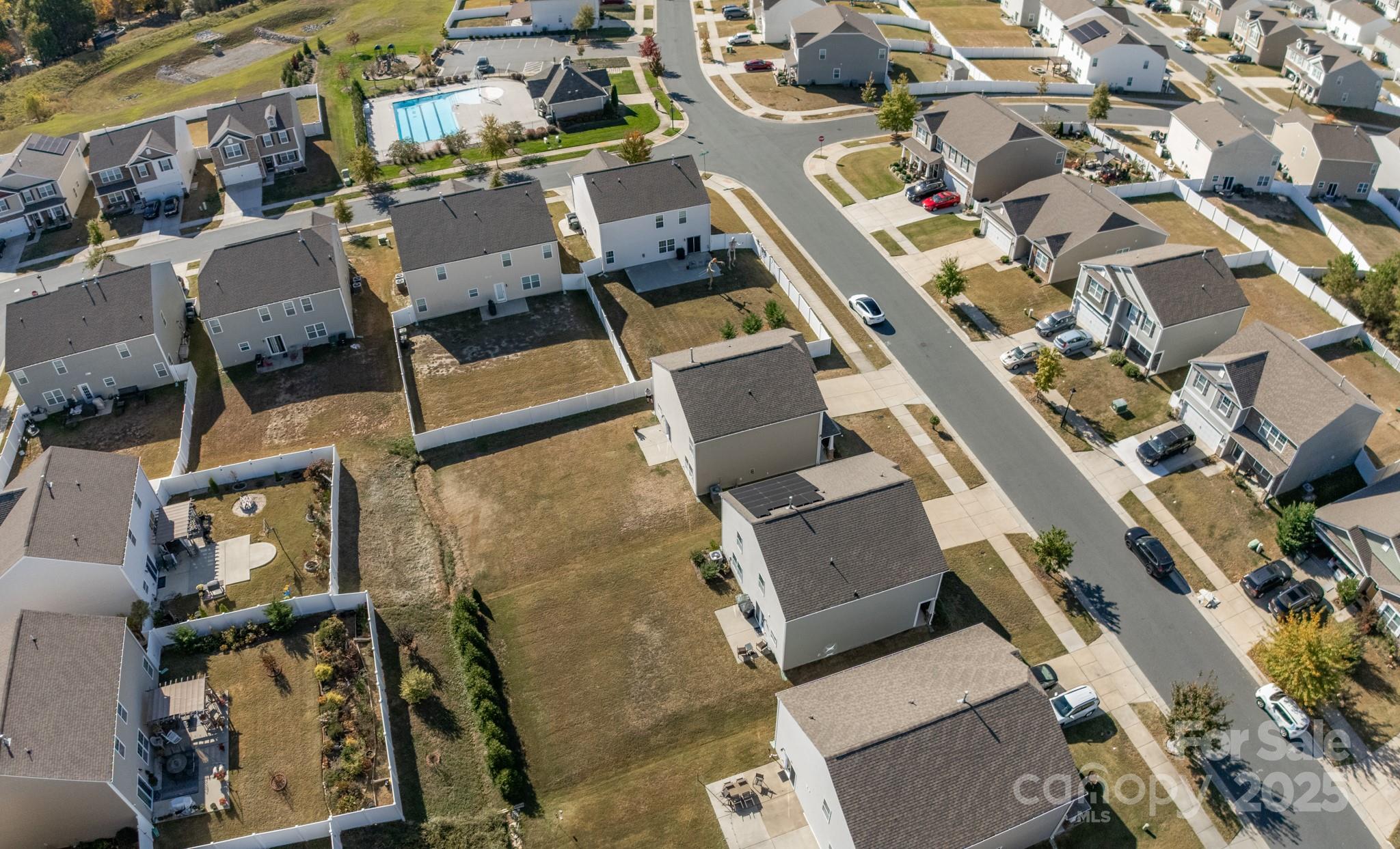 1239 Kent Downs Avenue SW — Concord