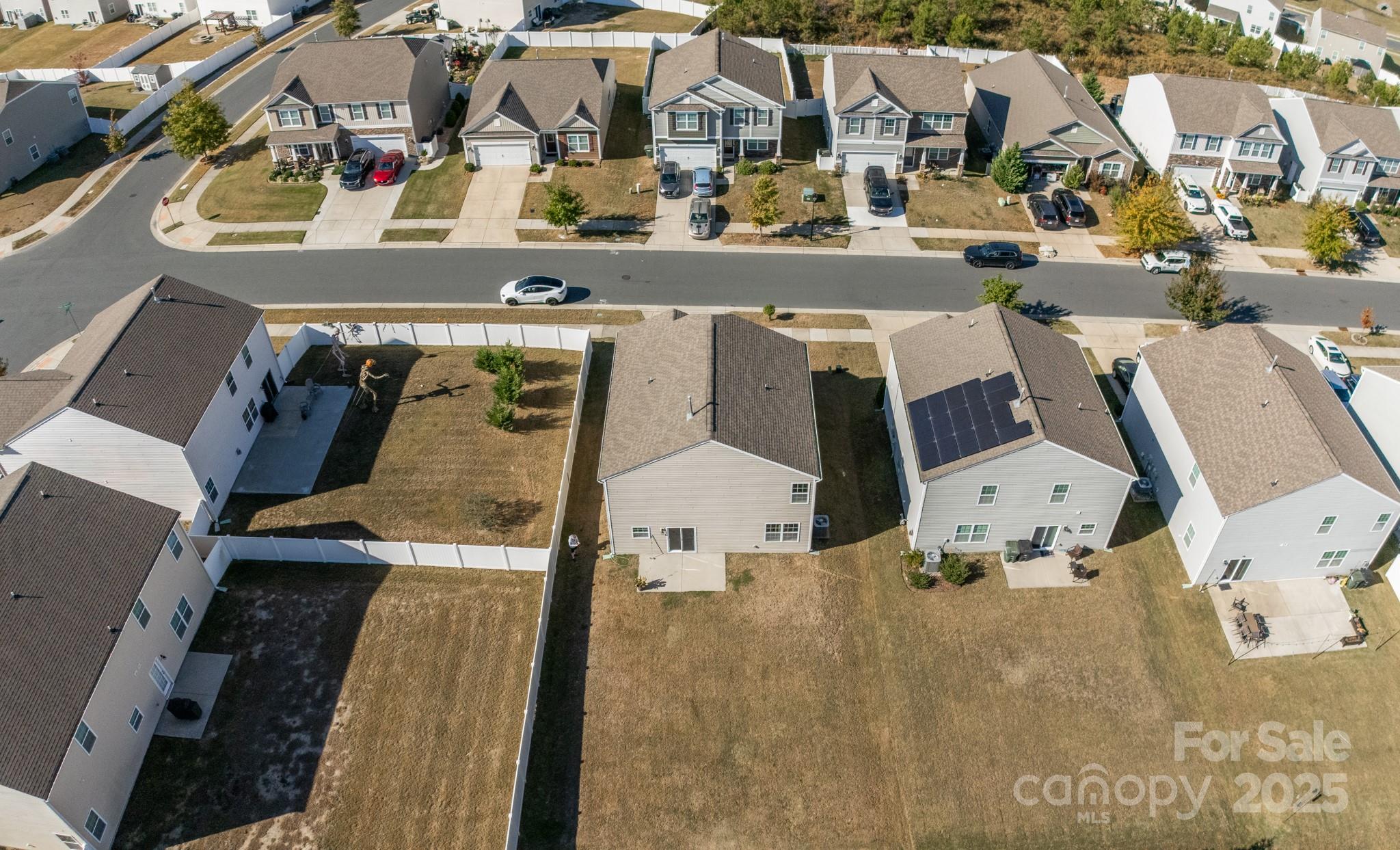 1239 Kent Downs Avenue SW — Concord