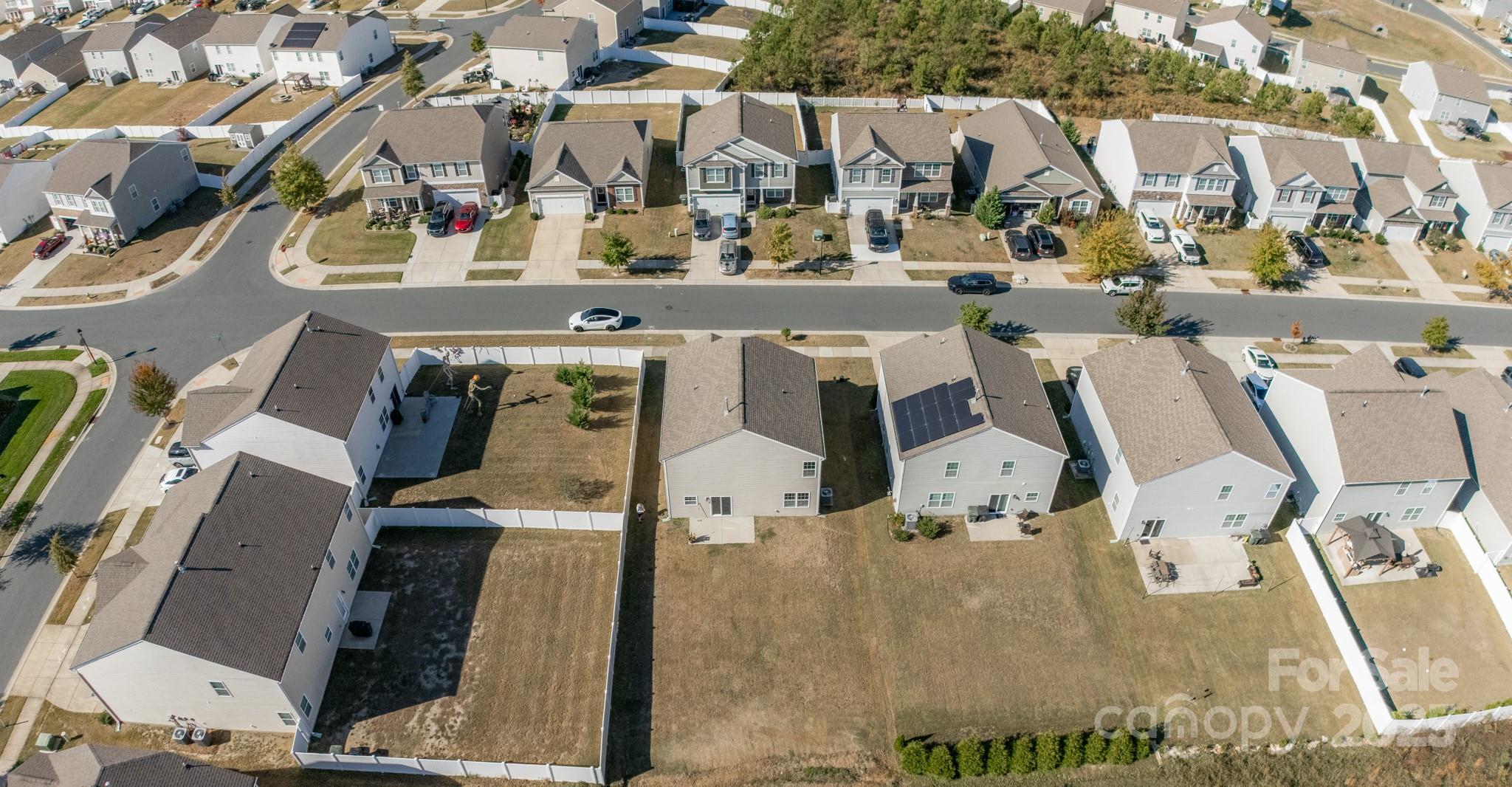 1239 Kent Downs Avenue SW — Concord
