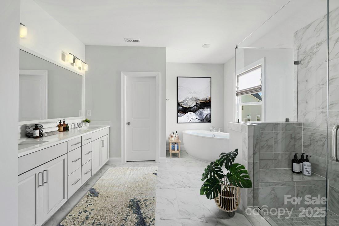 4217 Pinekirk Drive #372 — Charlotte