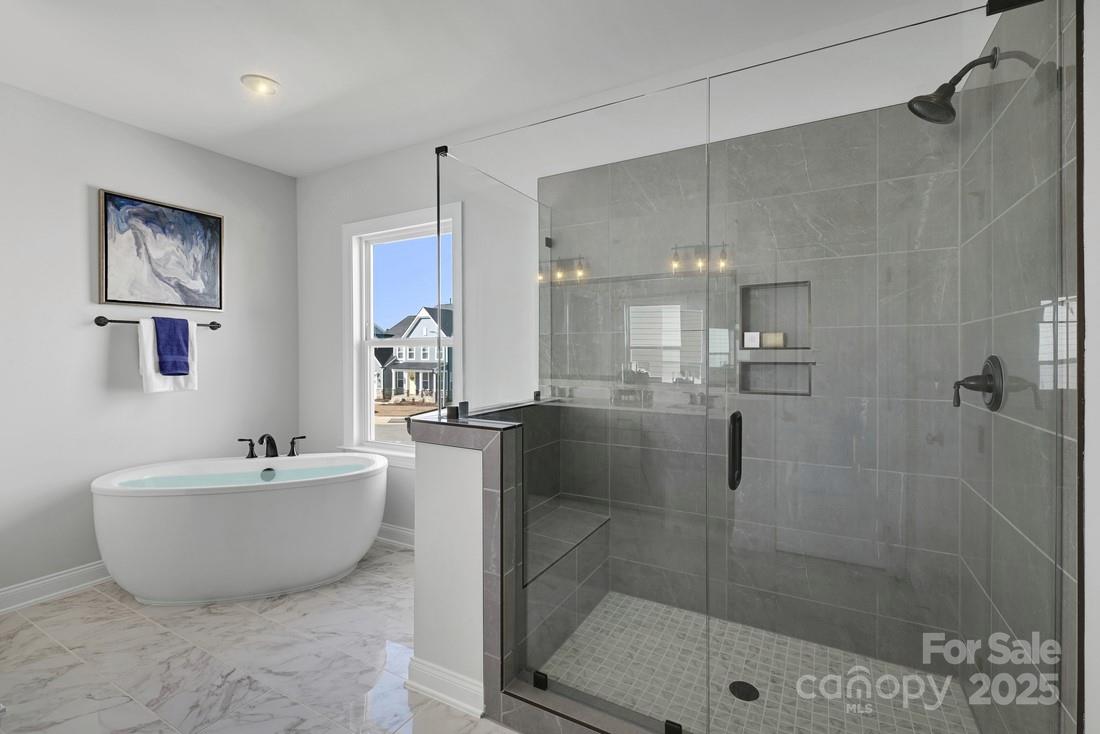 4217 Pinekirk Drive #372 — Charlotte