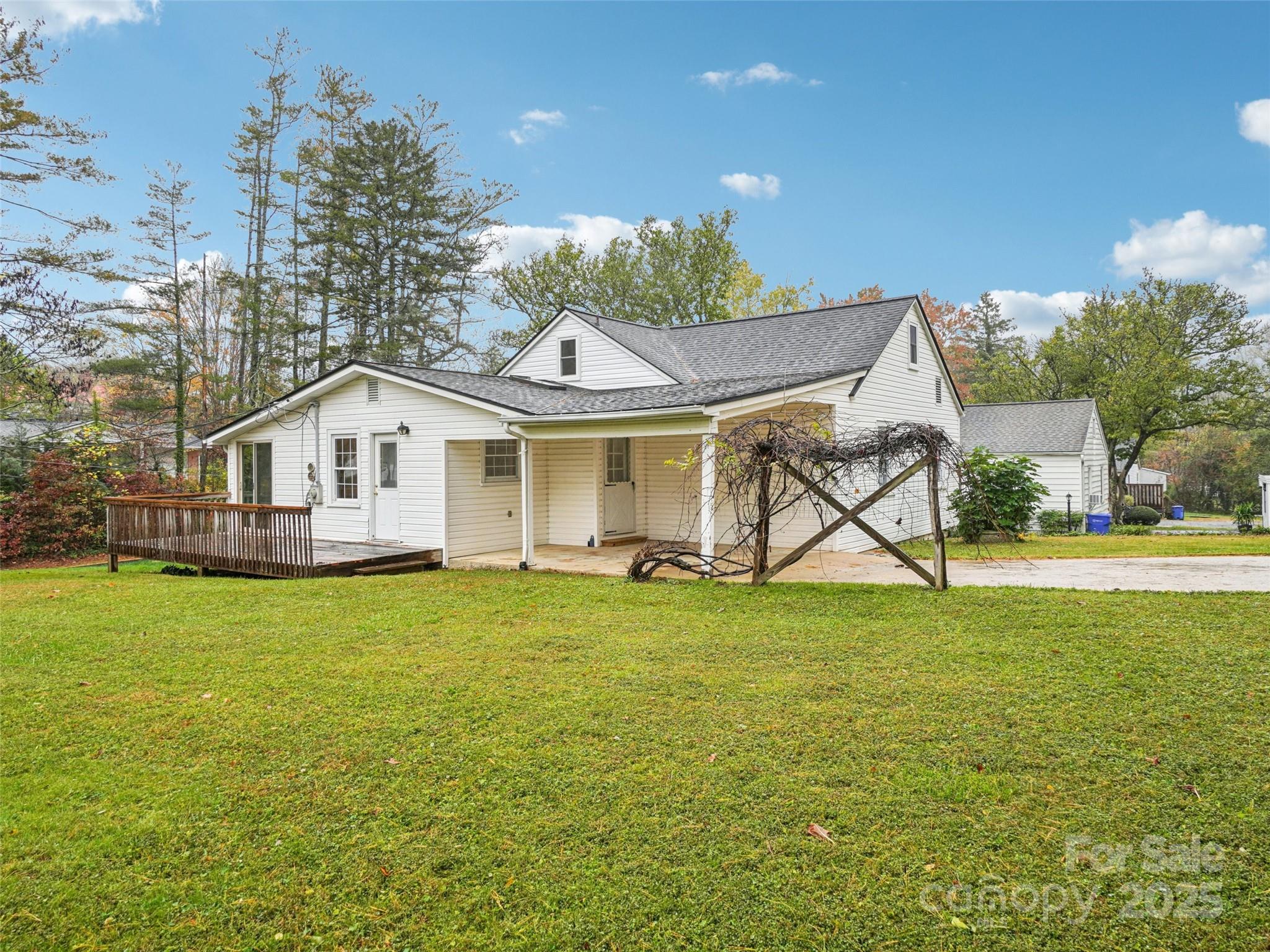 34 Parkview Drive — Brevard