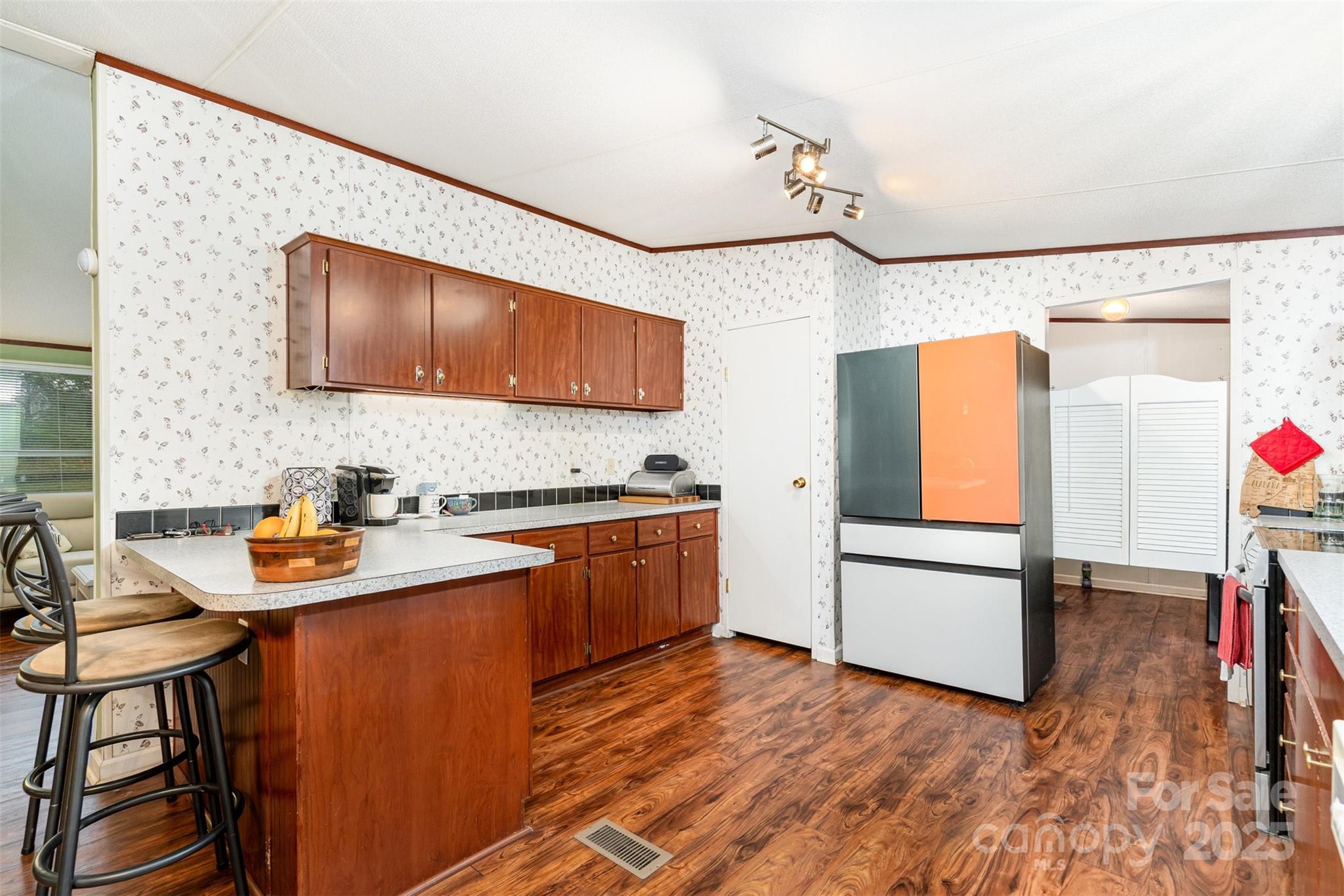 173 Deer Valley Drive #31 — Cleveland