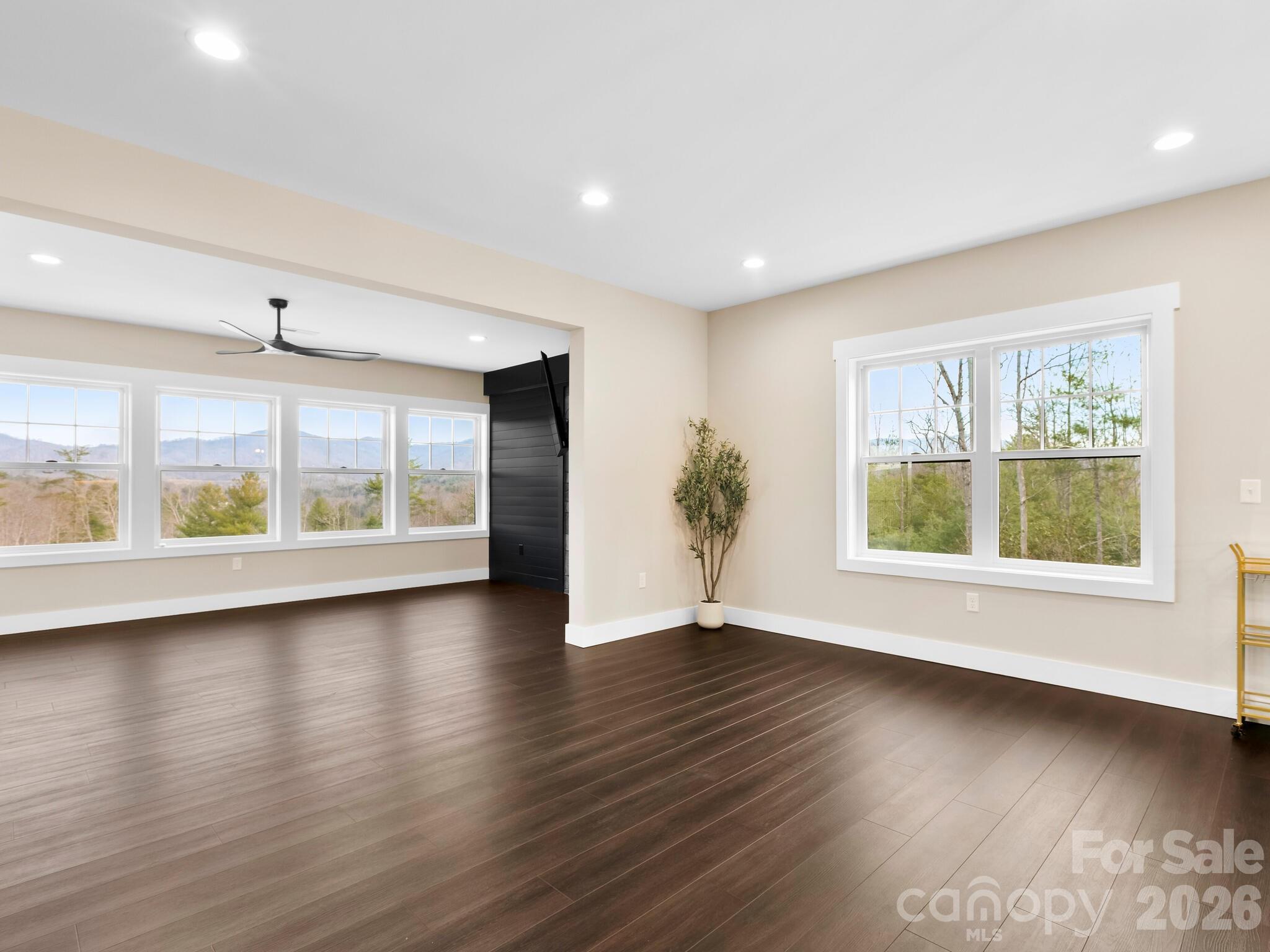 3 Erin Glen Court — Fairview