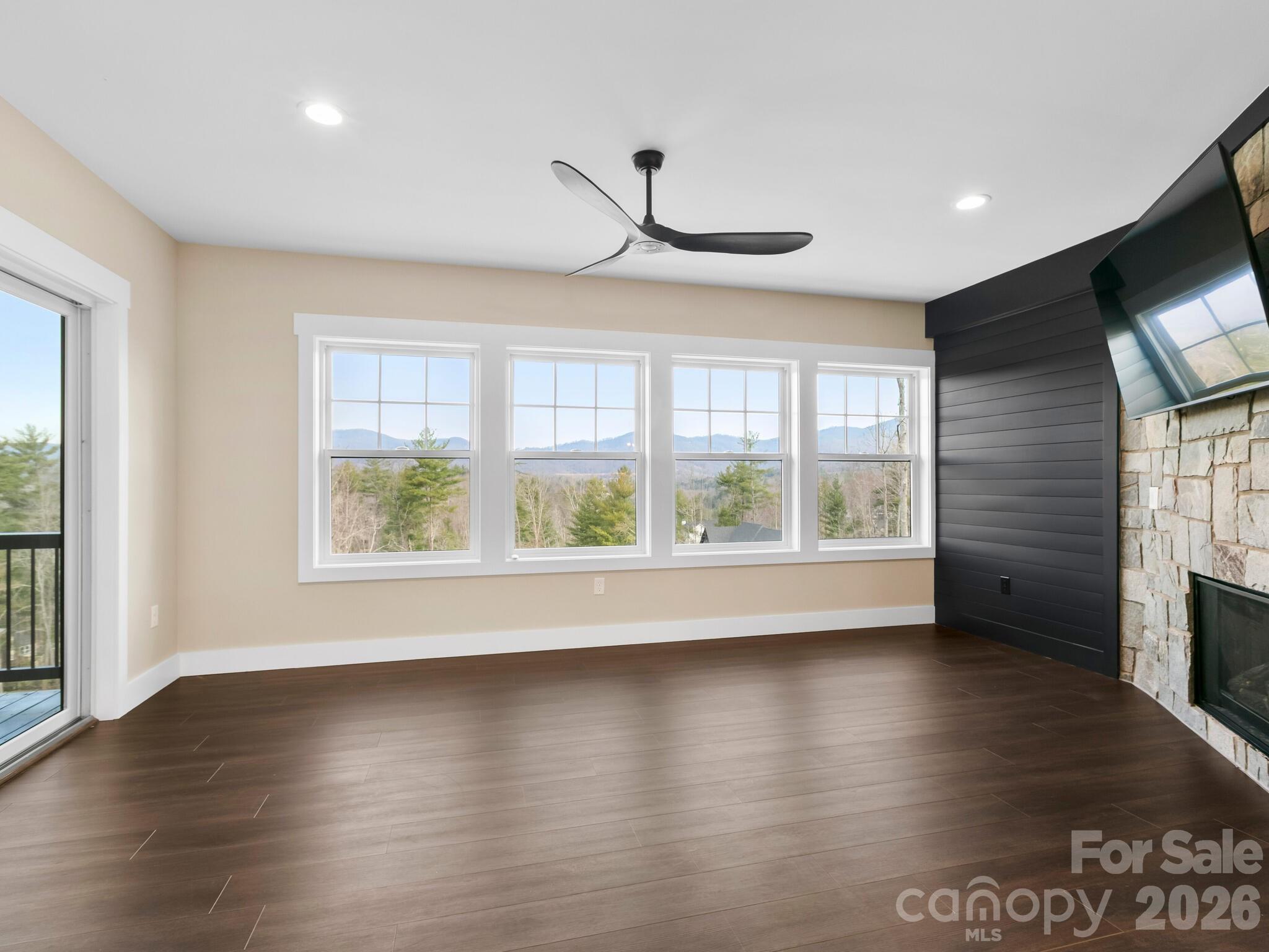 3 Erin Glen Court — Fairview