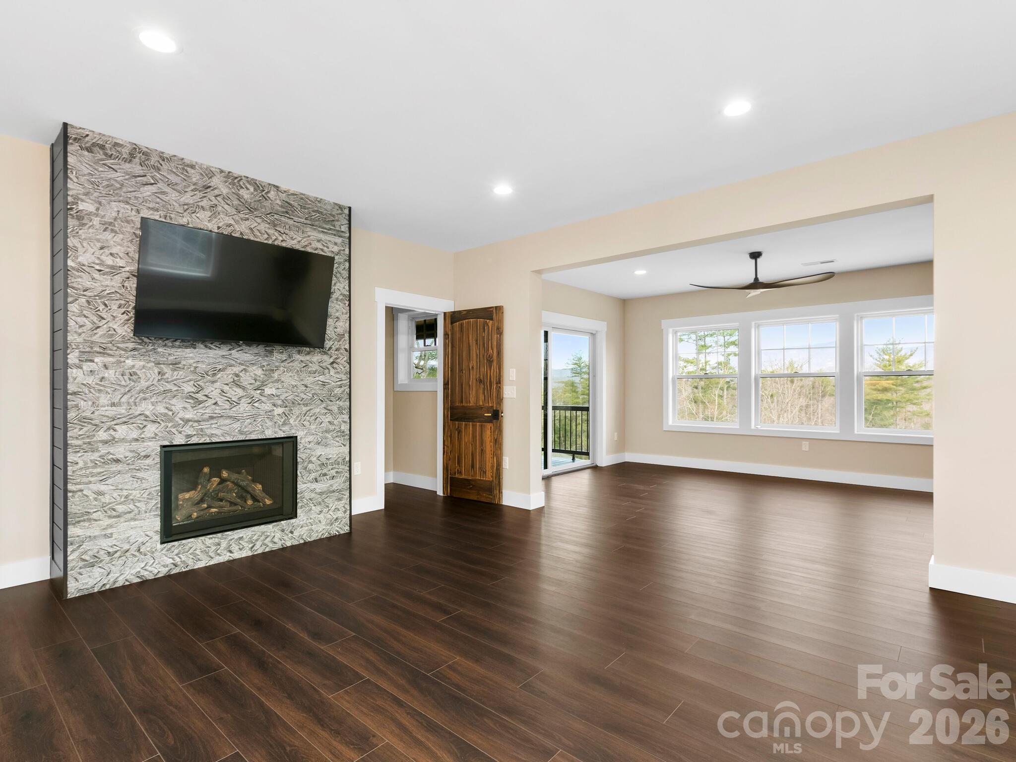 3 Erin Glen Court — Fairview