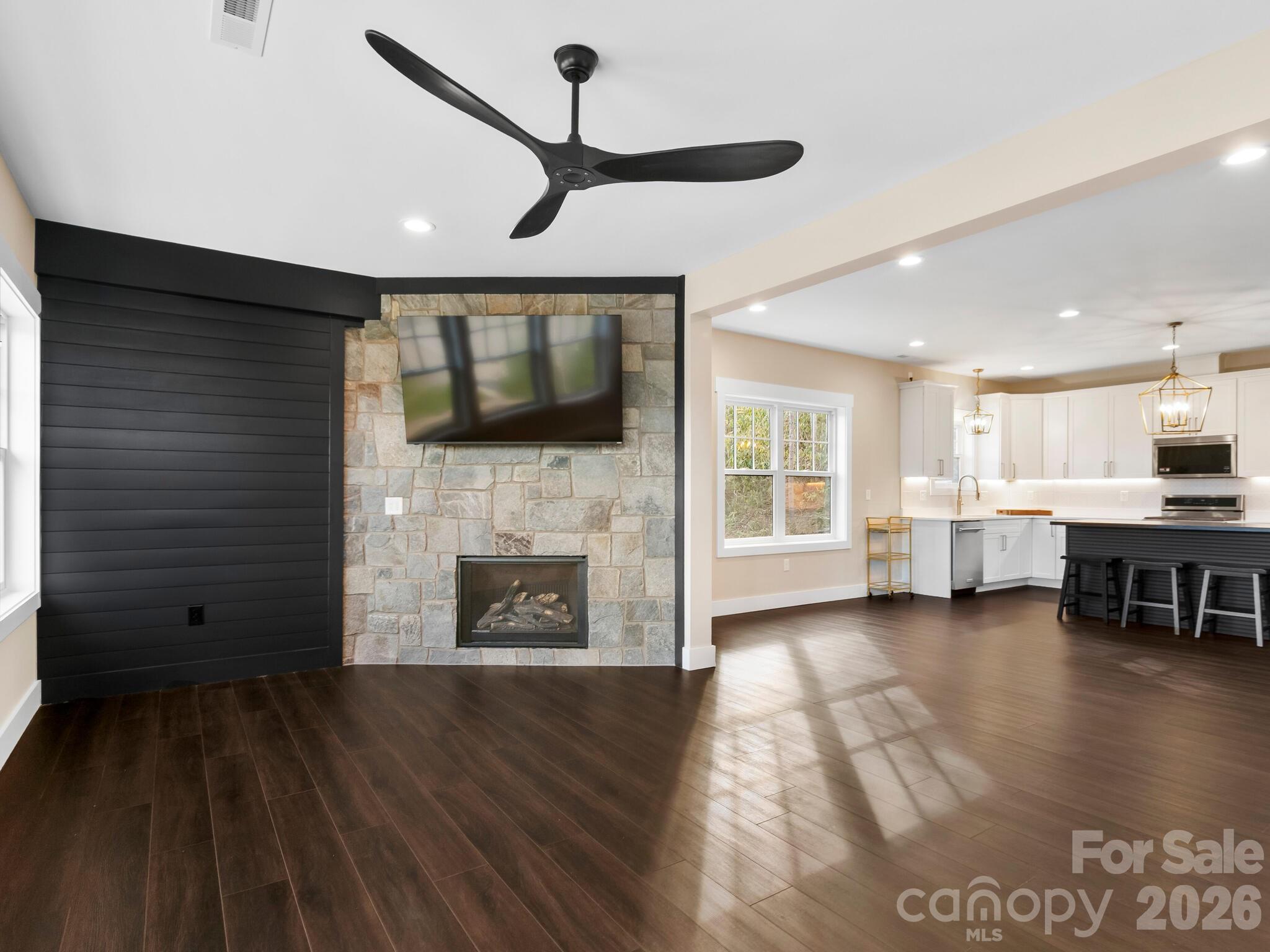 3 Erin Glen Court — Fairview