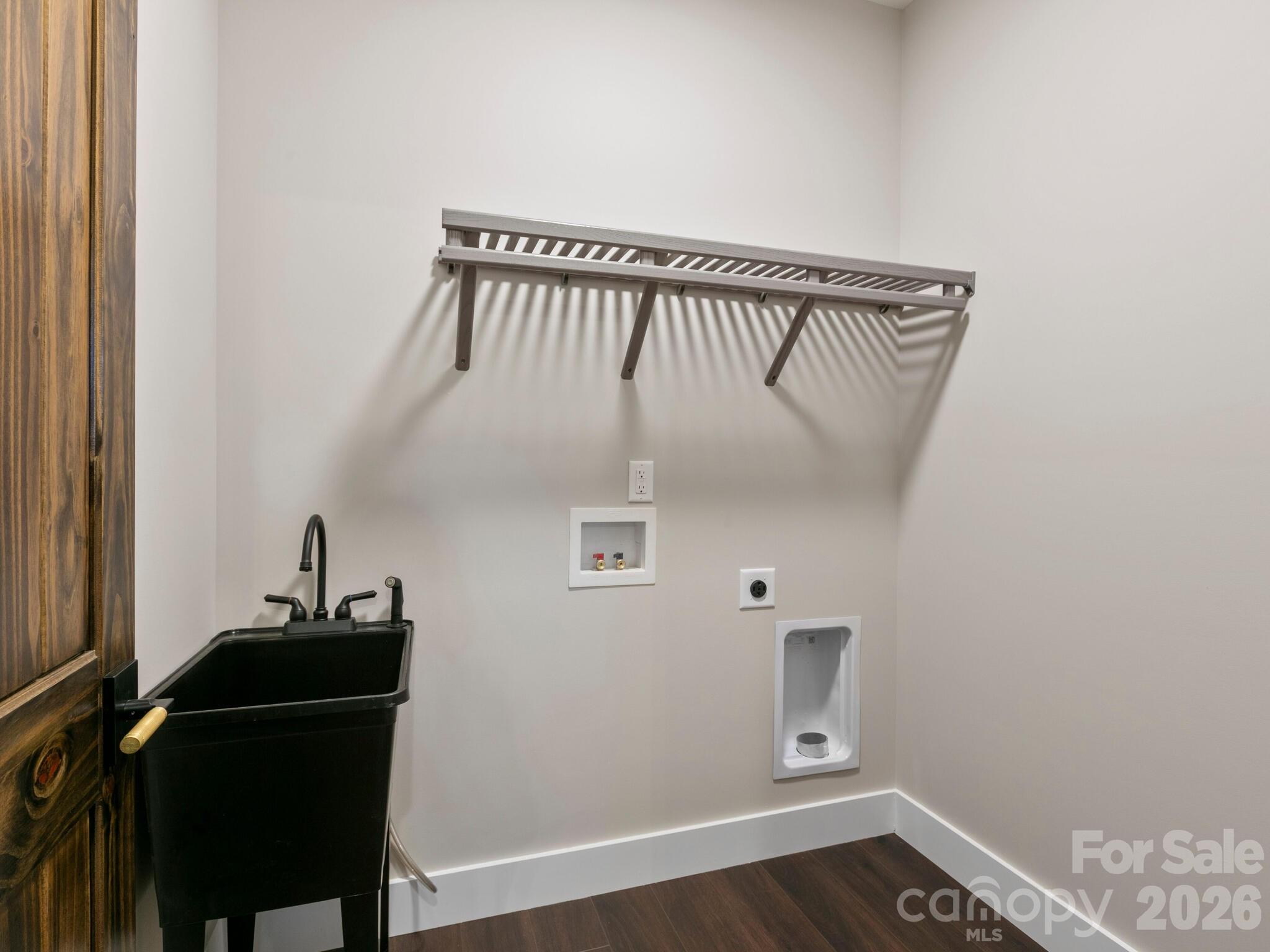 3 Erin Glen Court — Fairview