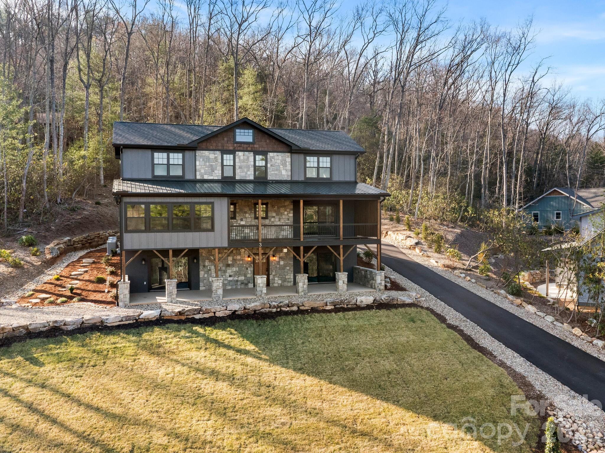 3 Erin Glen Court — Fairview