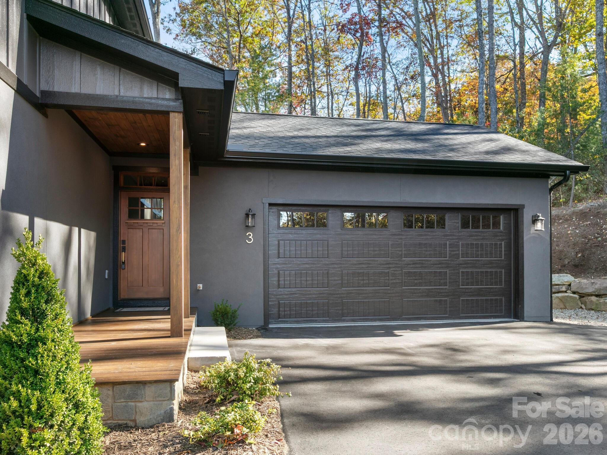 3 Erin Glen Court — Fairview
