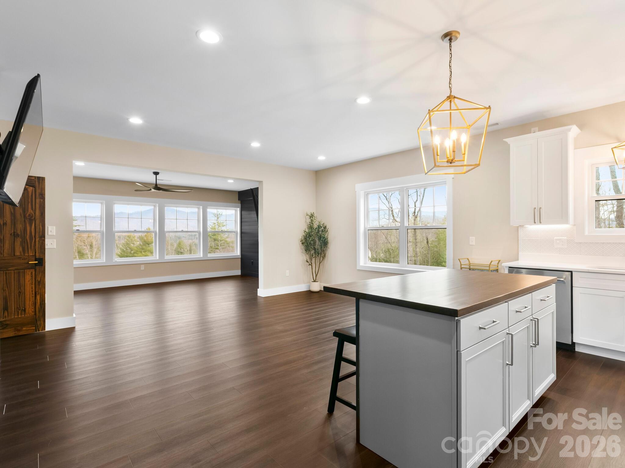 3 Erin Glen Court — Fairview