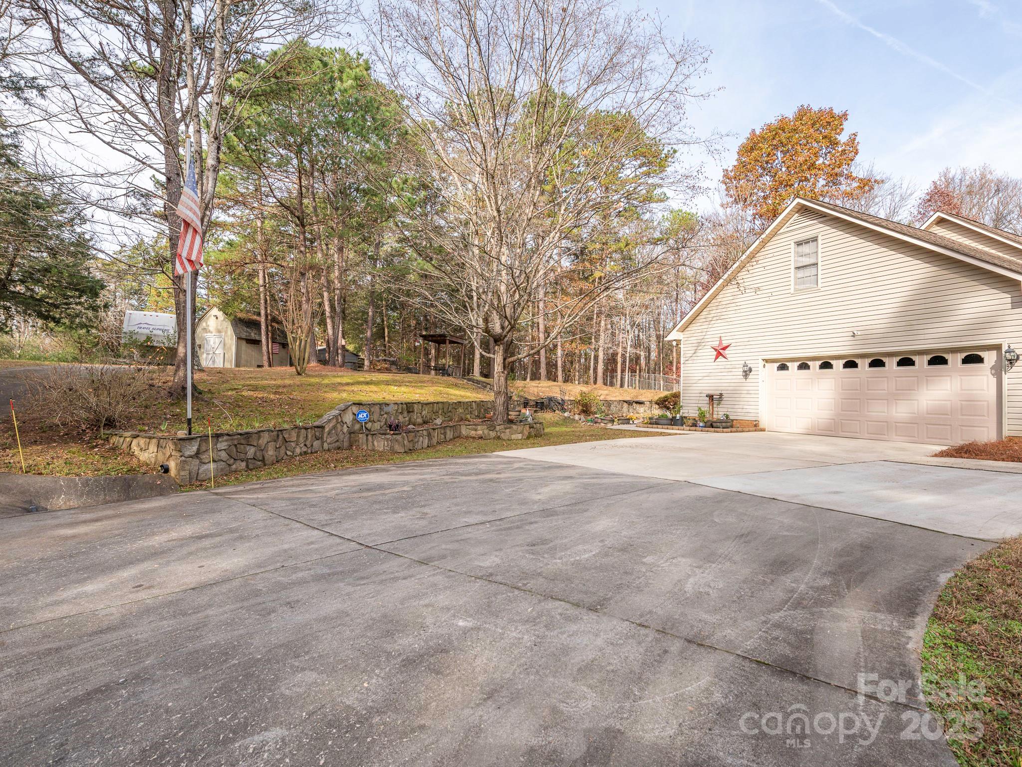 1800 Lake Lynn Road — Concord