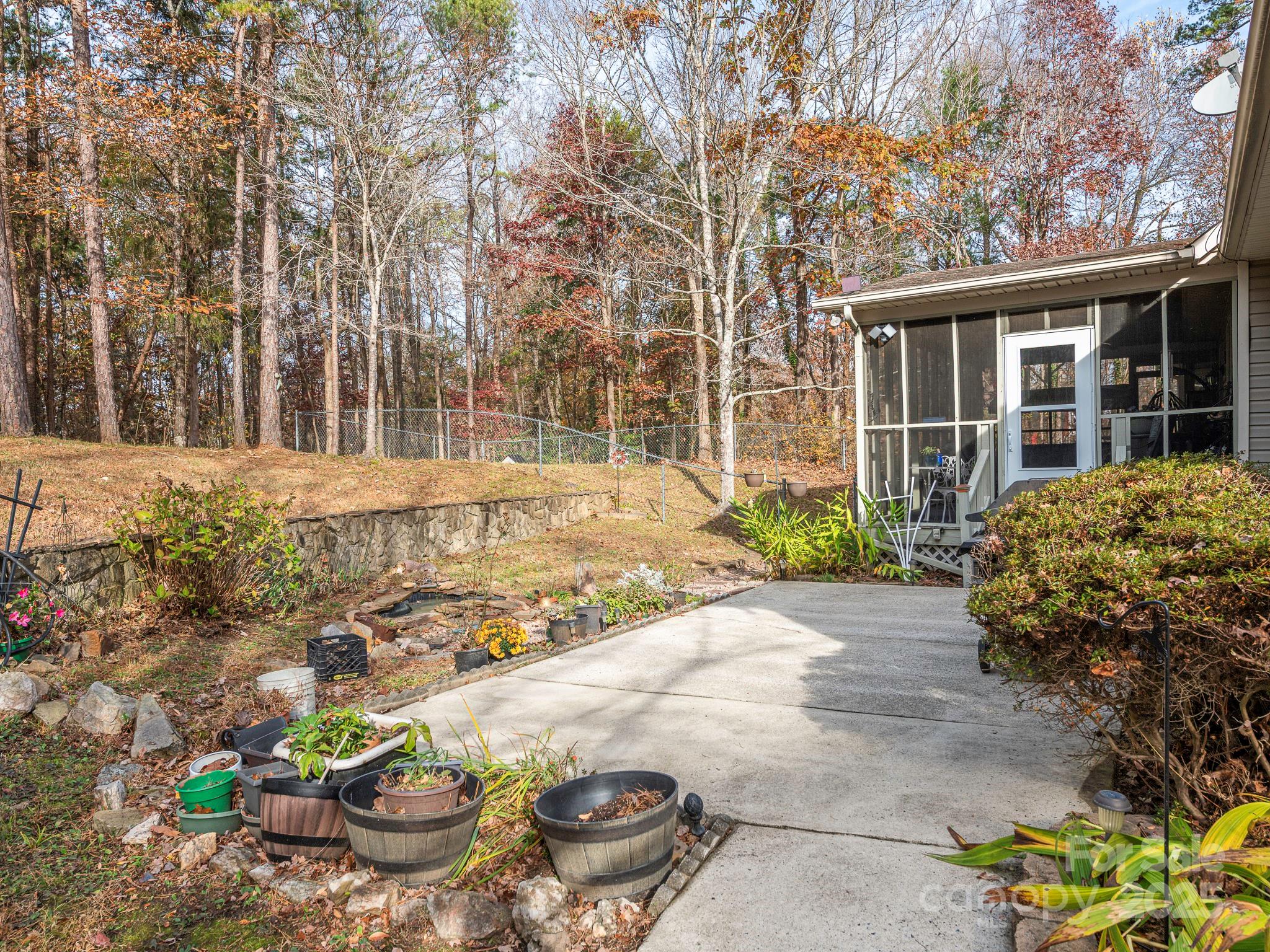 1800 Lake Lynn Road — Concord