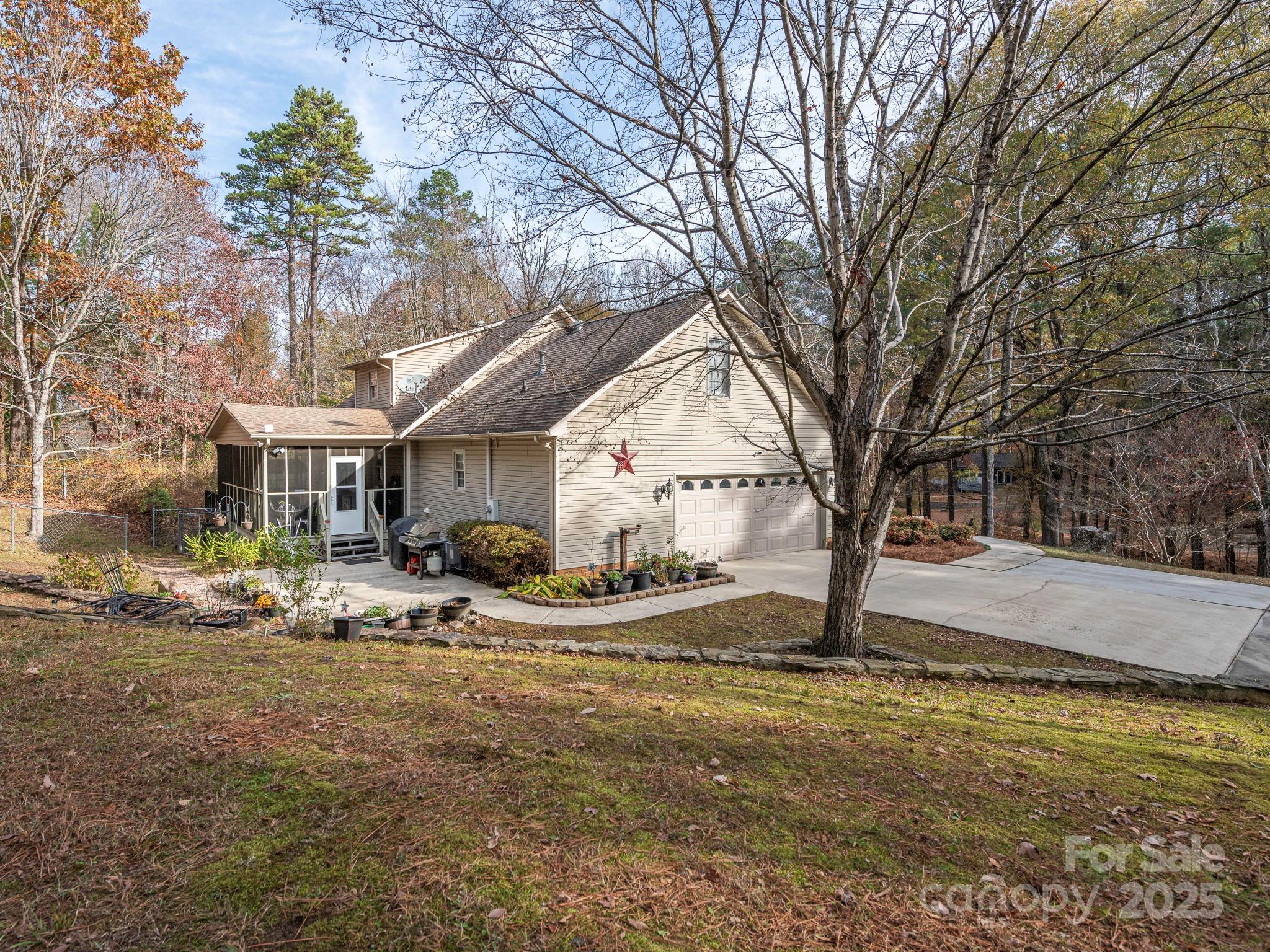 1800 Lake Lynn Road — Concord