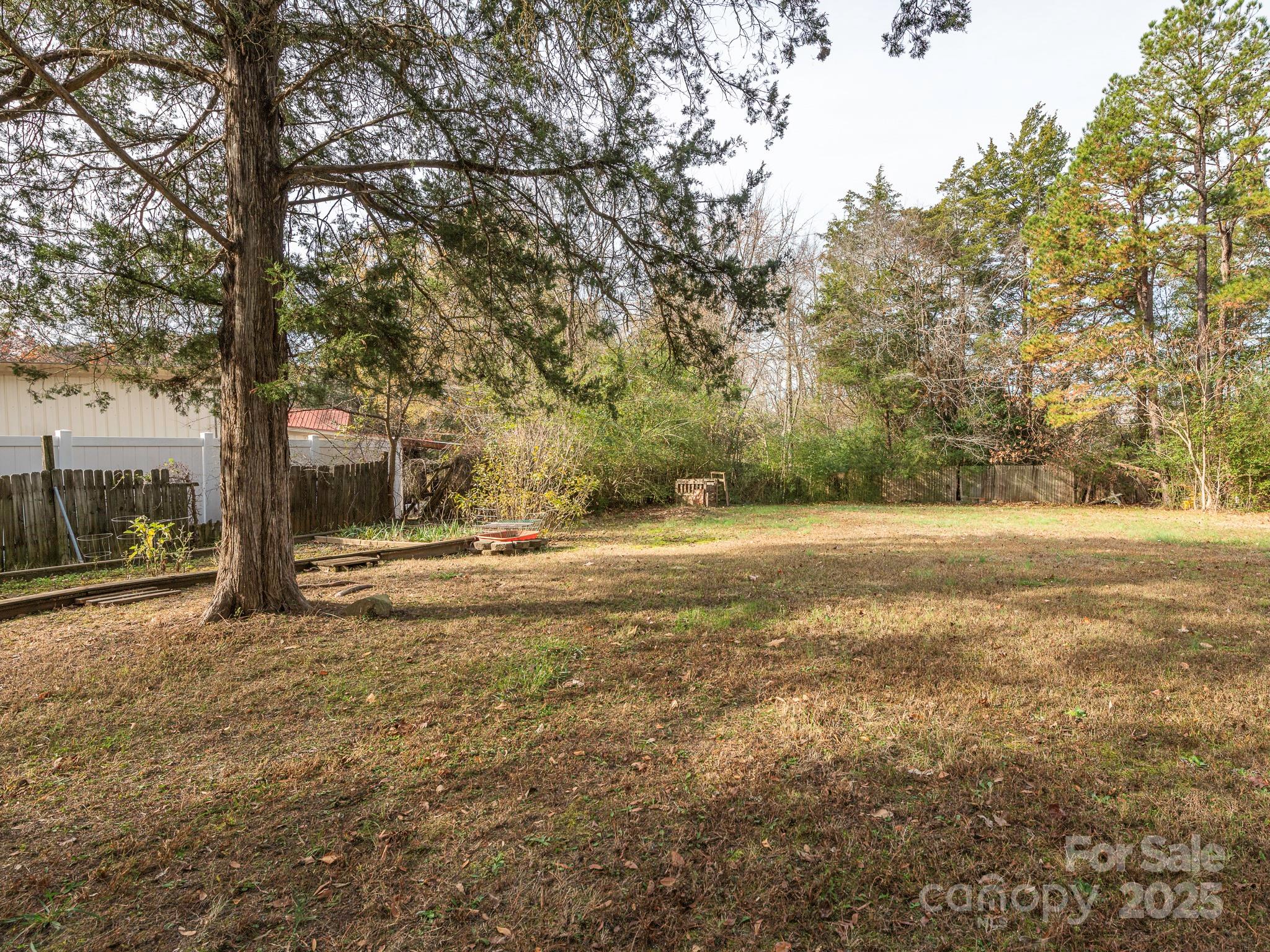 1800 Lake Lynn Road — Concord
