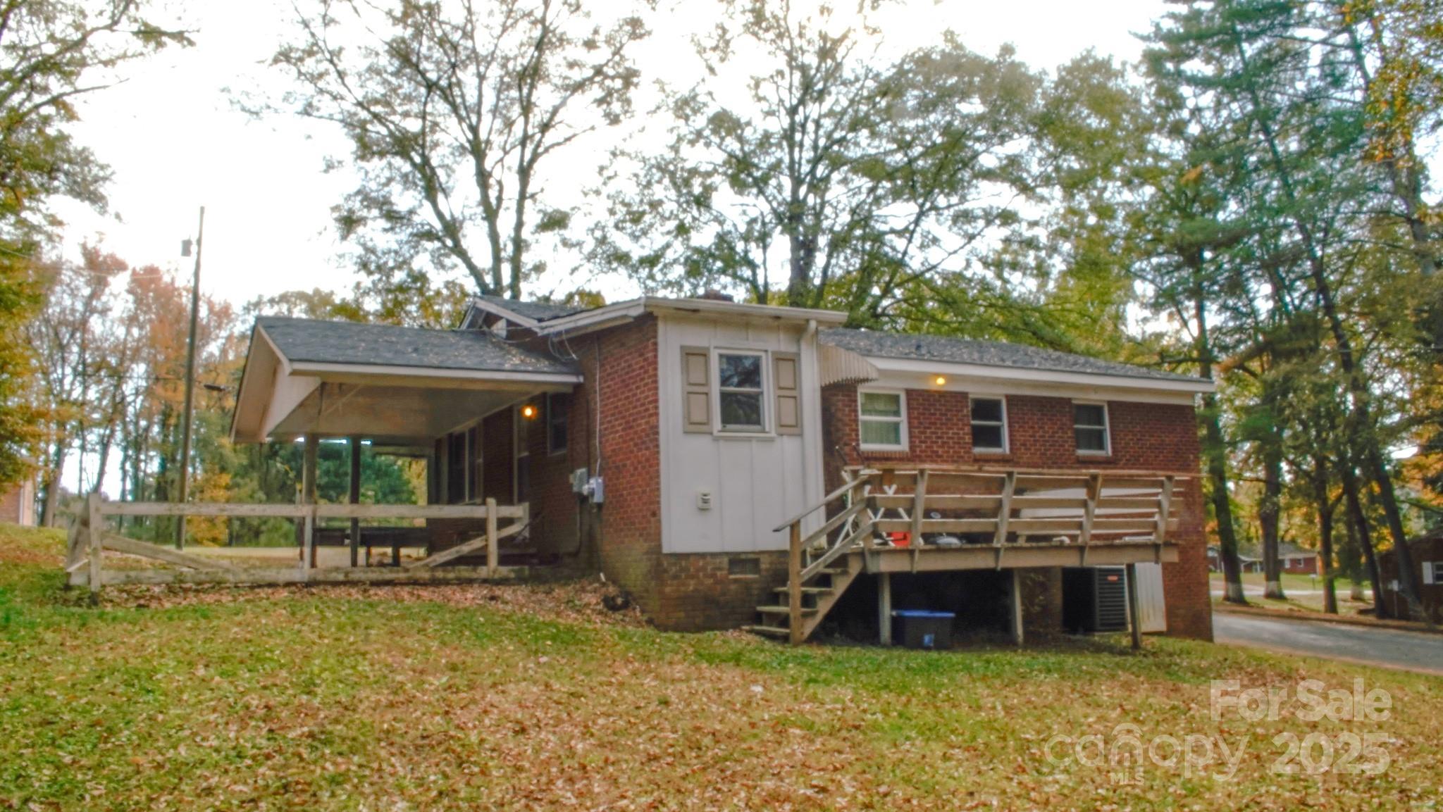 739 Vale Street — Shelby