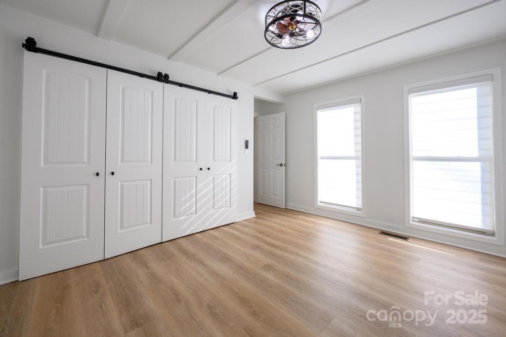 2106 Lynmore Drive — Sherrills Ford