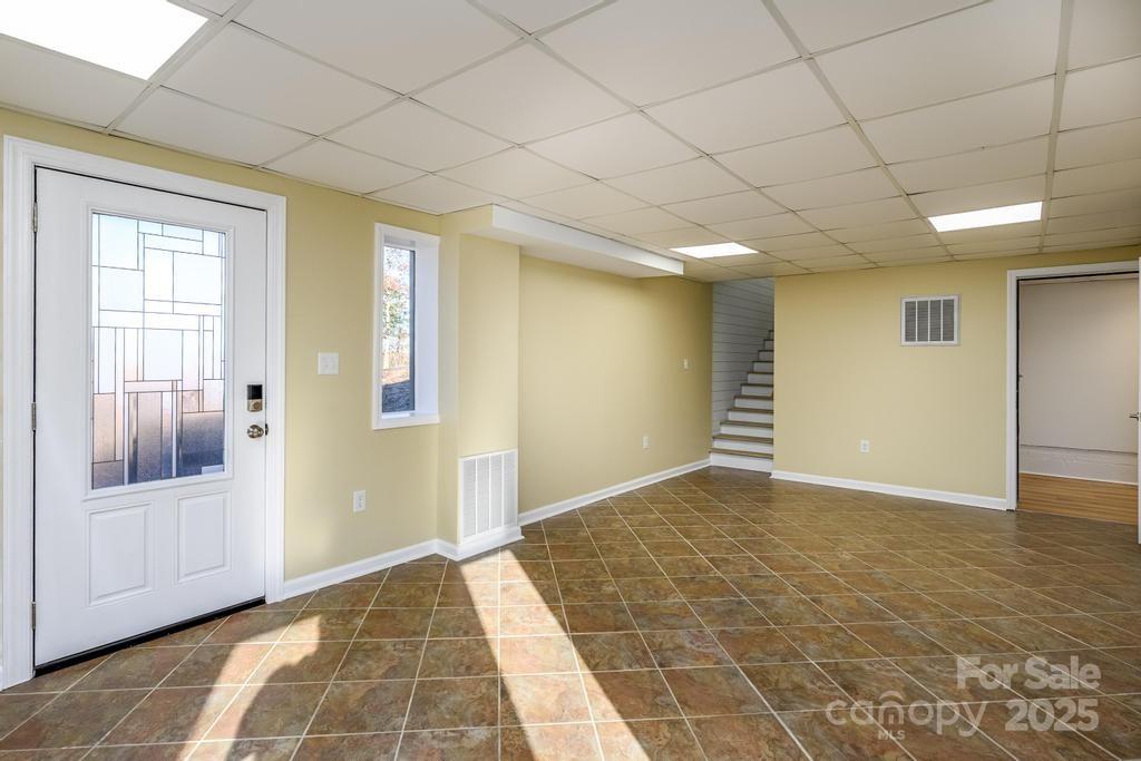 2106 Lynmore Drive — Sherrills Ford