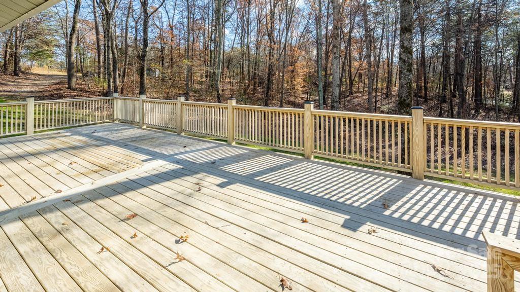 2106 Lynmore Drive — Sherrills Ford