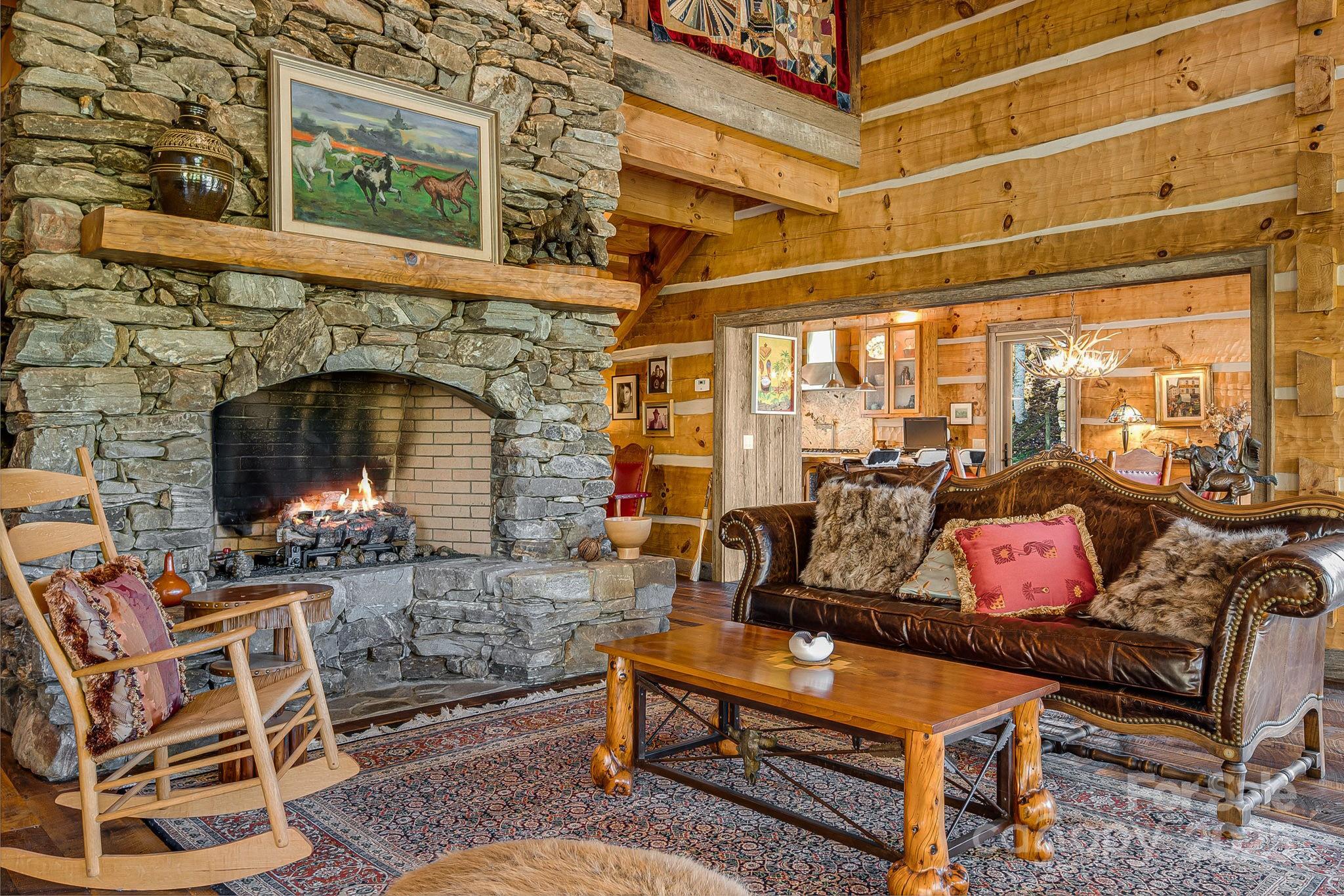 99 Thistle Ridge — Canton