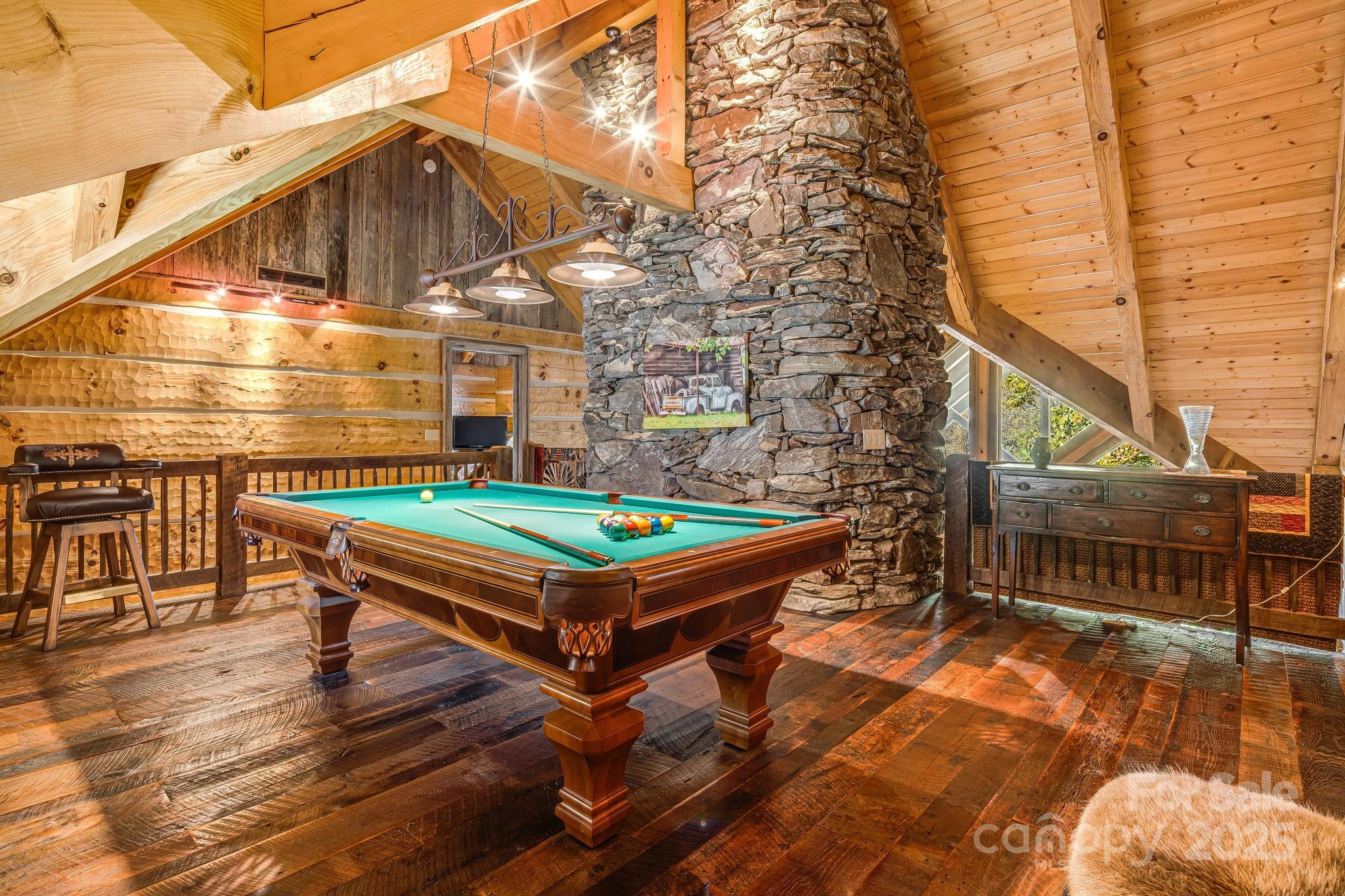 99 Thistle Ridge — Canton