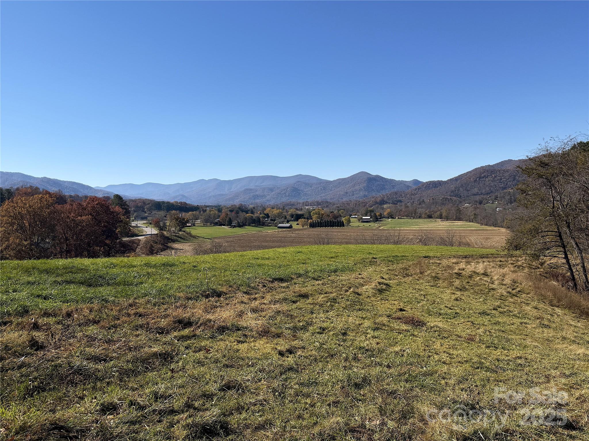 99 Thistle Ridge — Canton