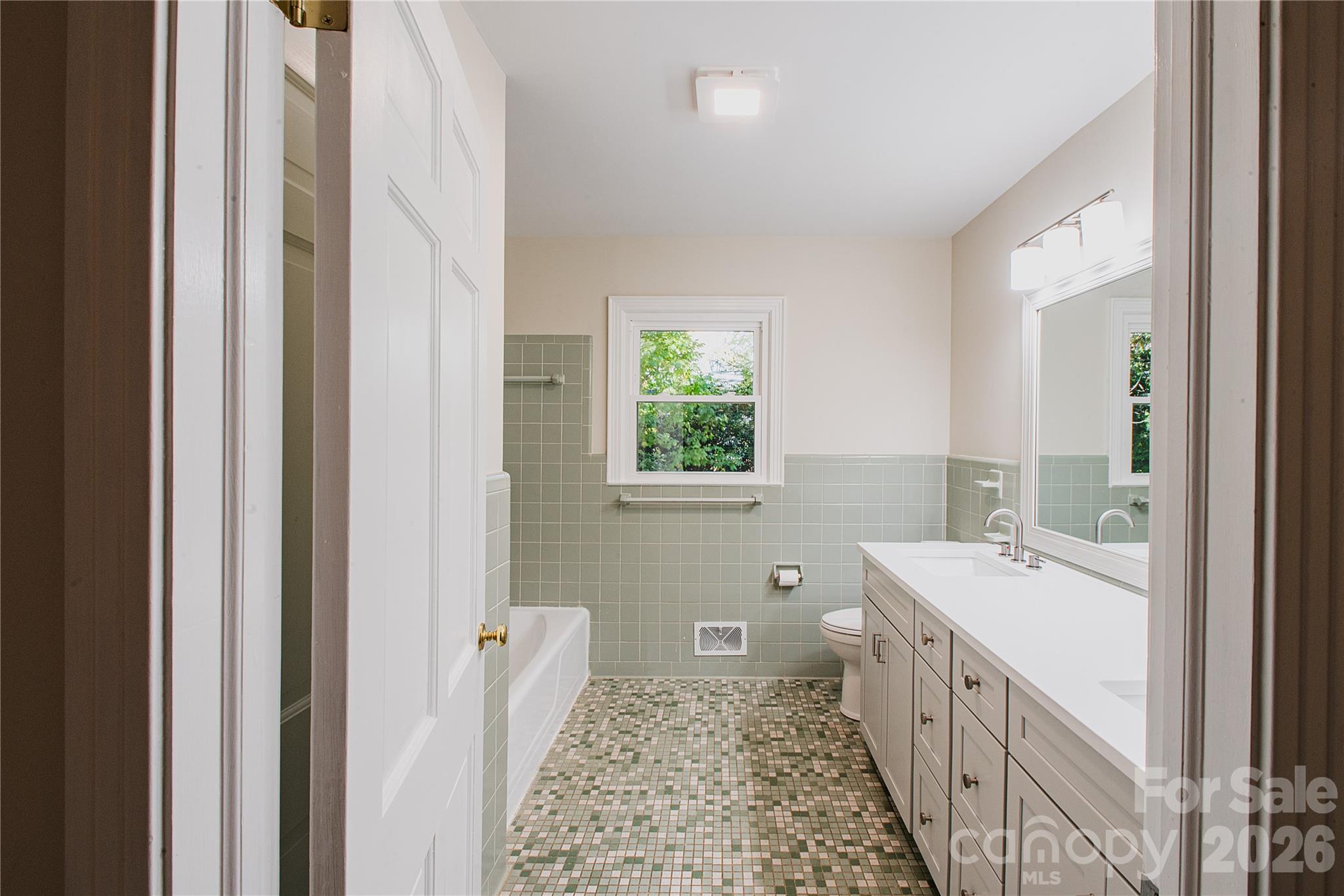 719 Avondale Avenue — Albemarle