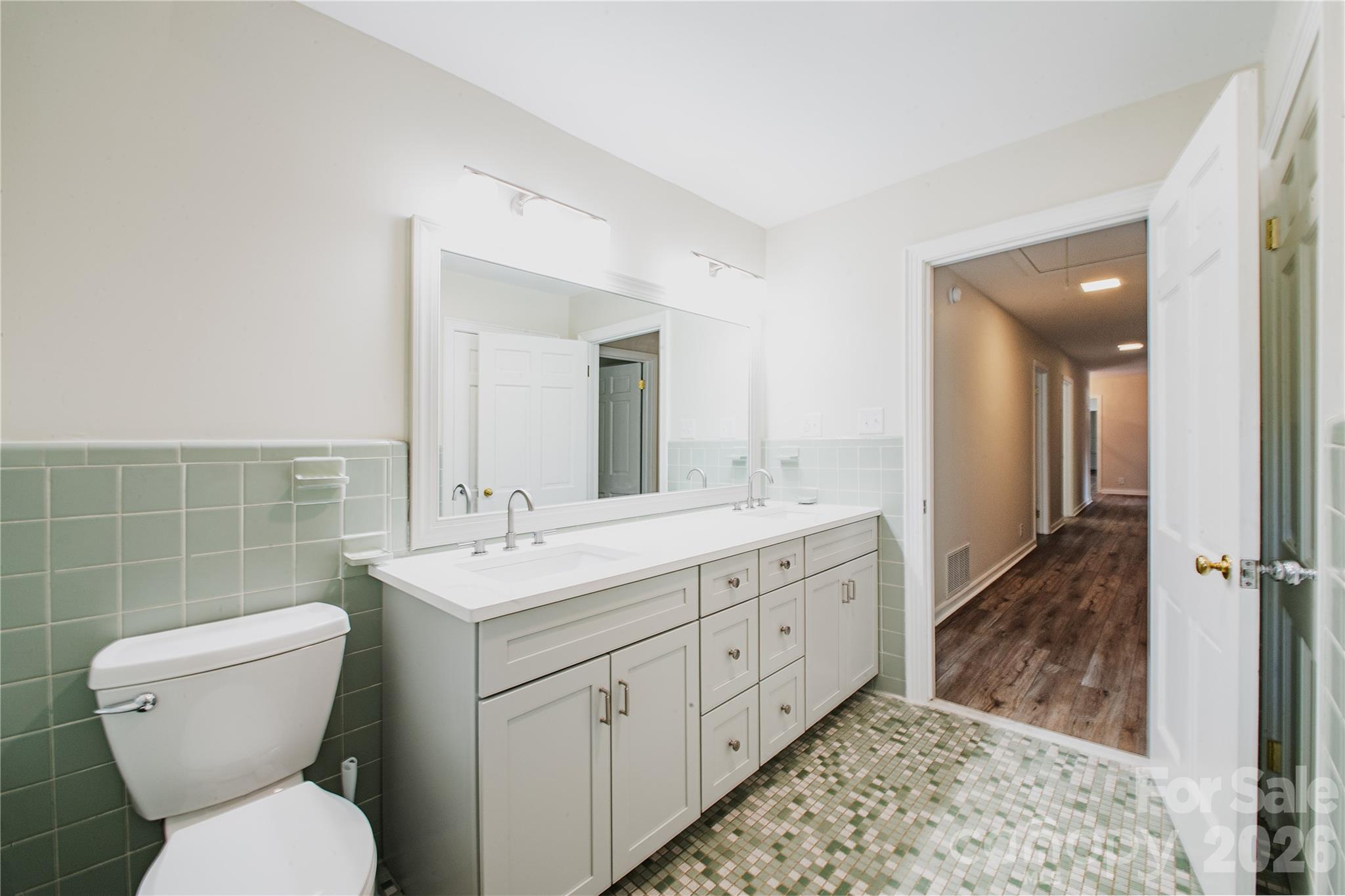 719 Avondale Avenue — Albemarle