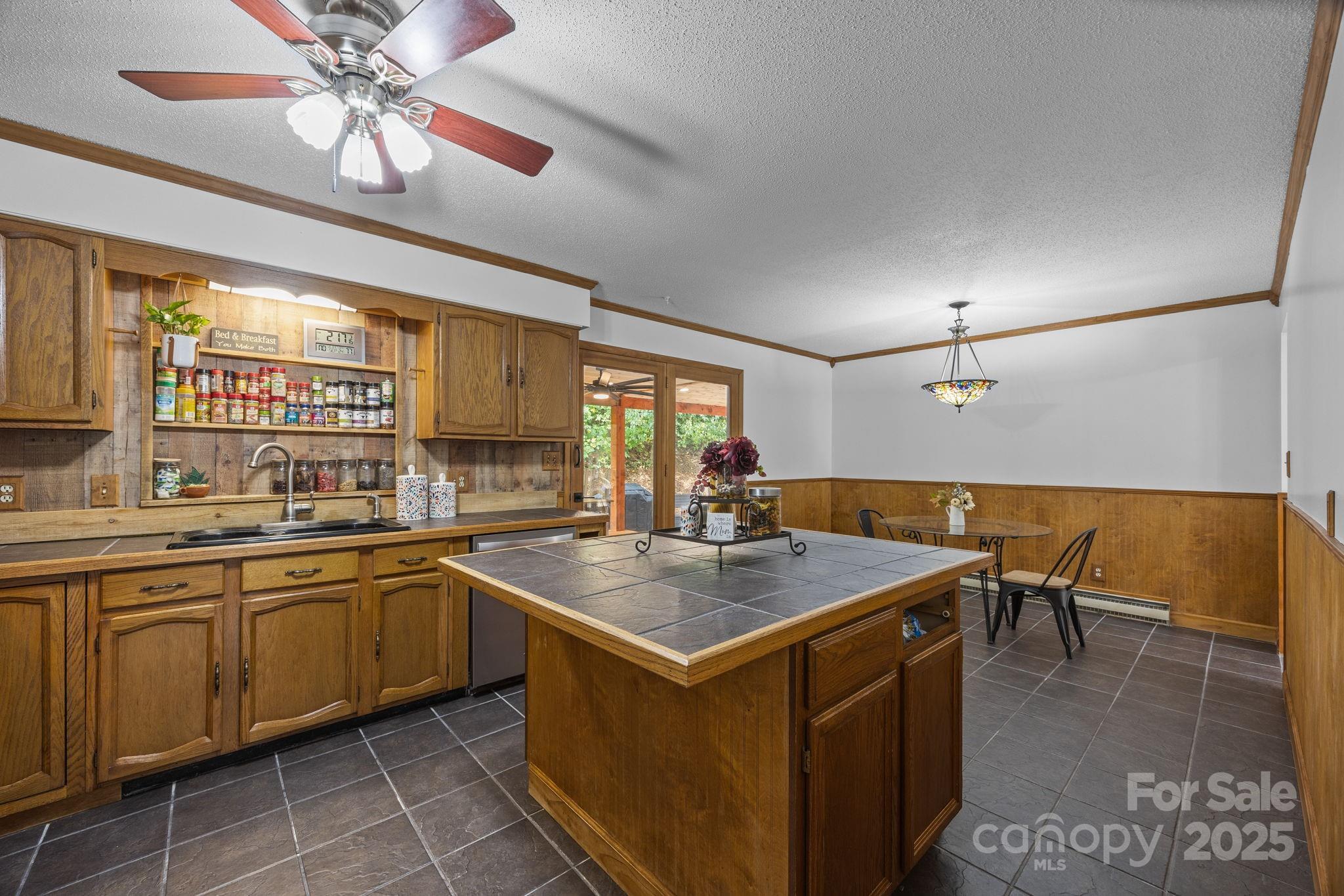 263 Morgan Branch Road — Leicester