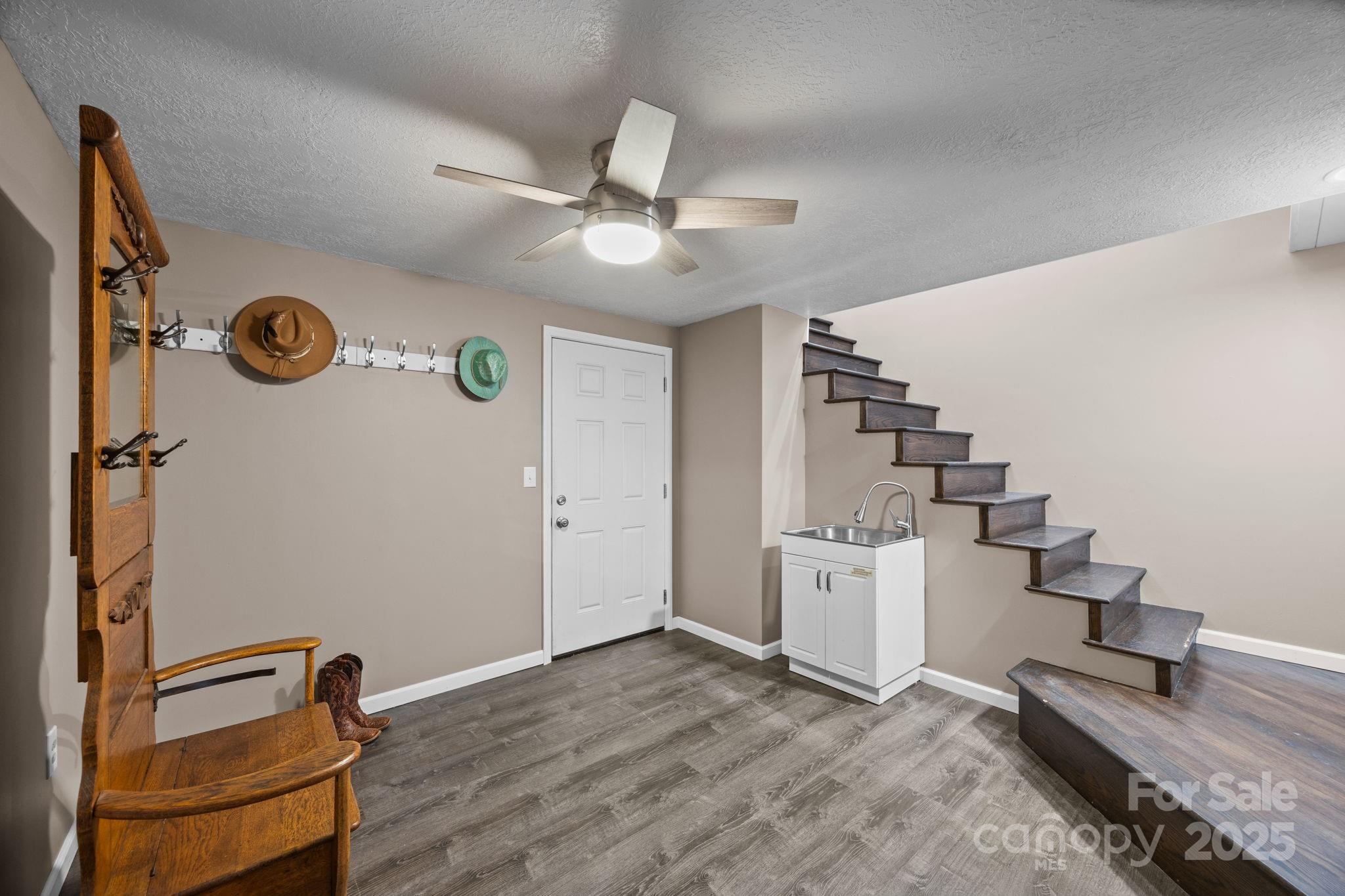 263 Morgan Branch Road — Leicester