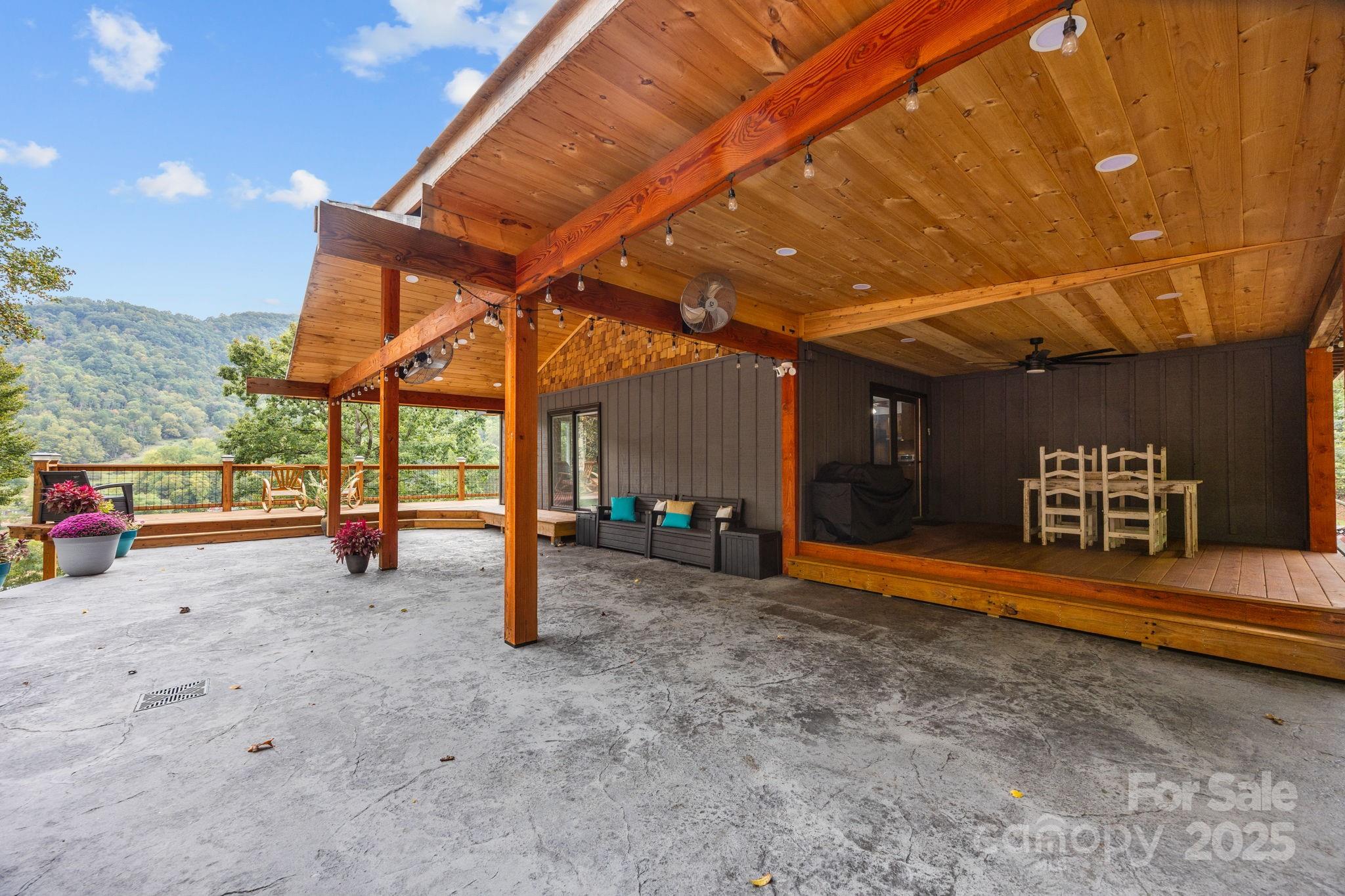 263 Morgan Branch Road — Leicester
