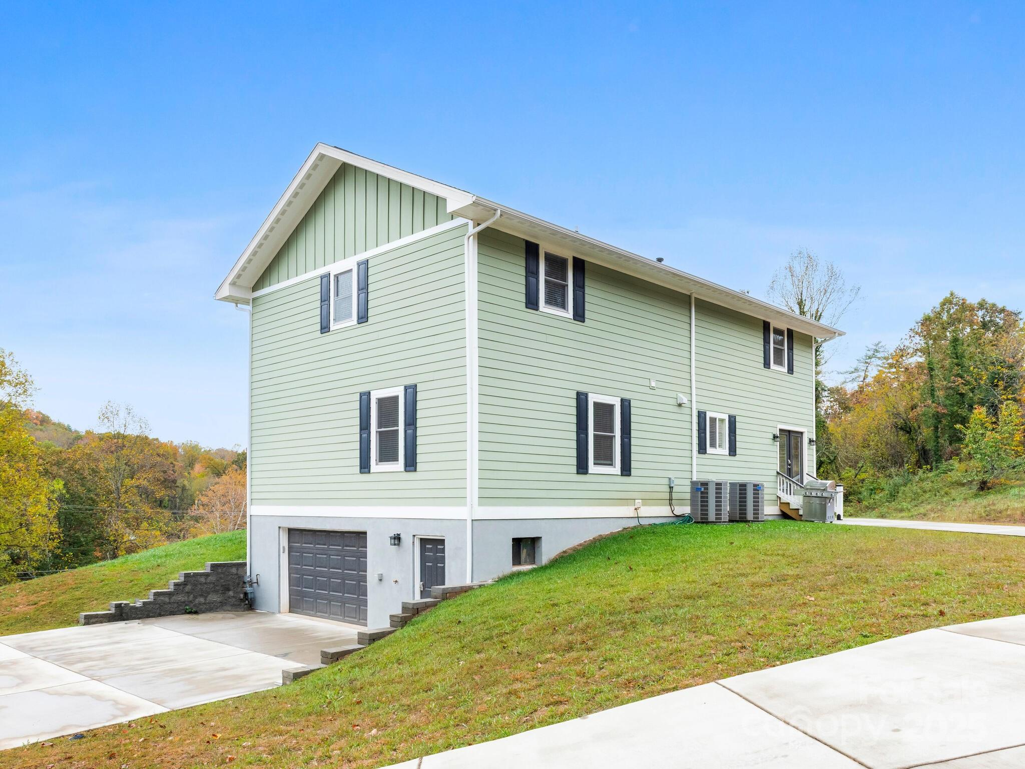 258 Old Weaverville Road — Asheville