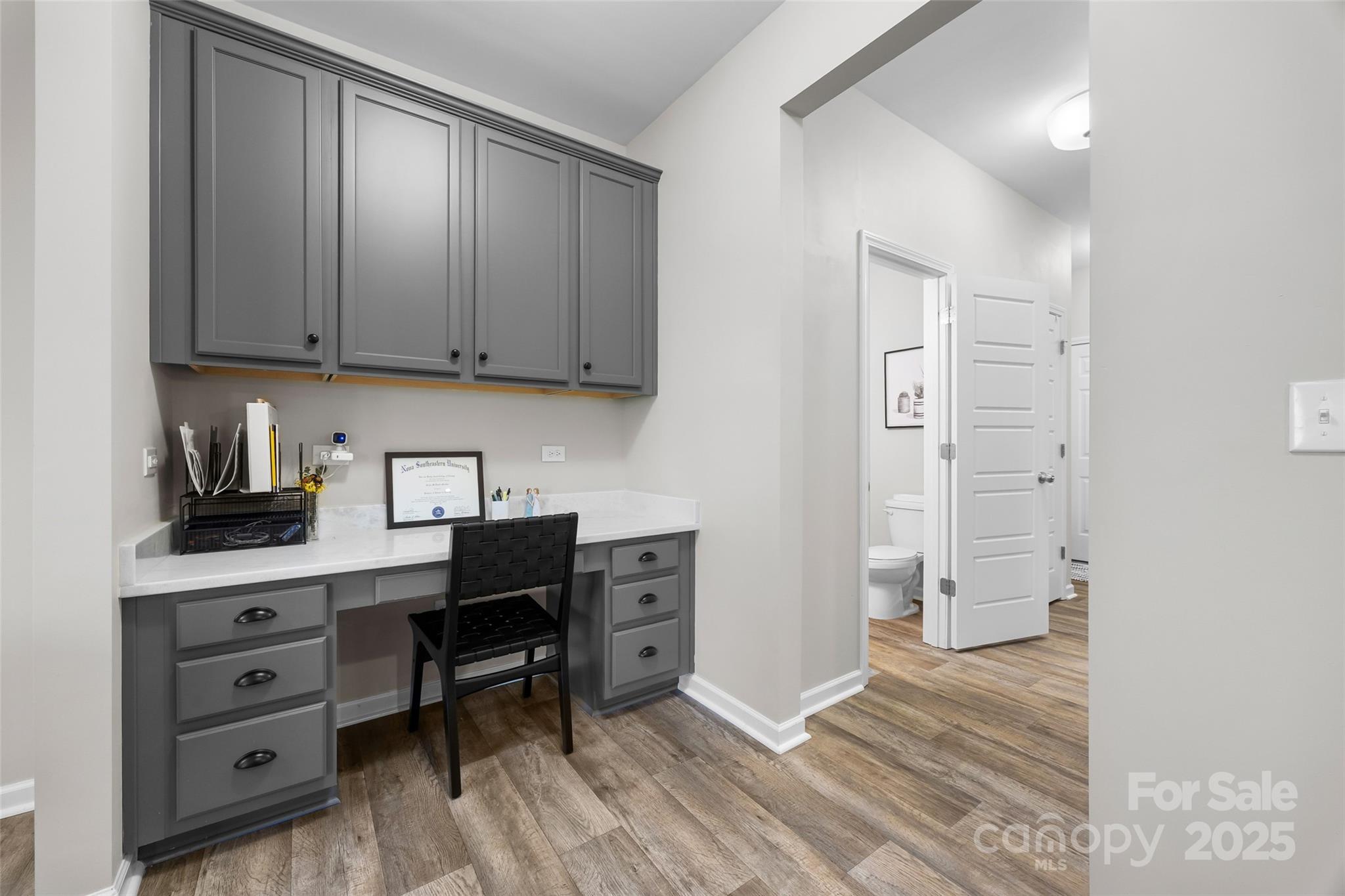 1140 Streamside Lane — York