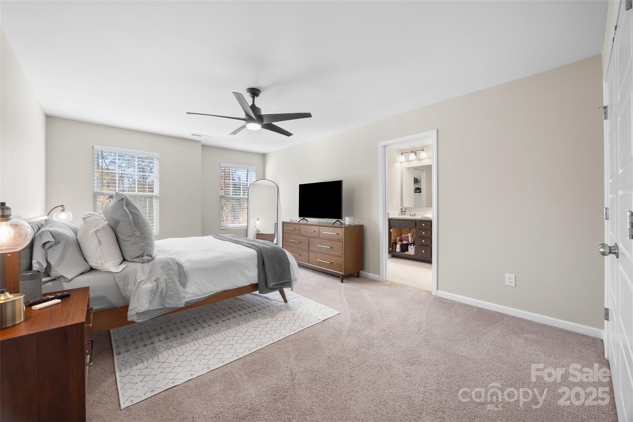 1140 Streamside Lane — York
