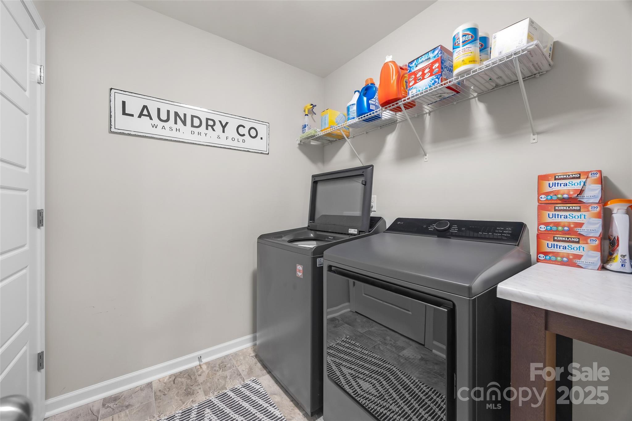 1140 Streamside Lane — York