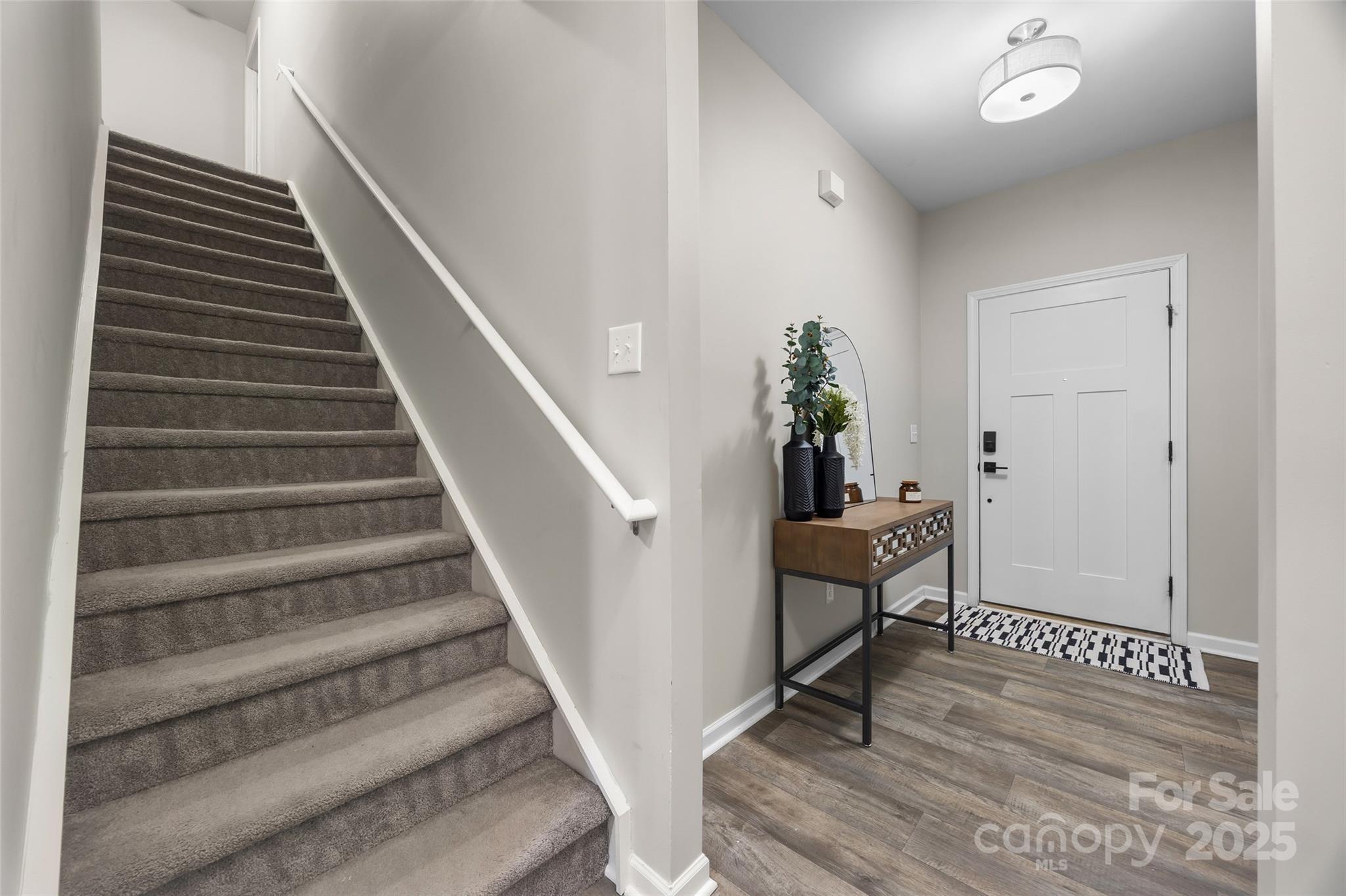 1140 Streamside Lane — York