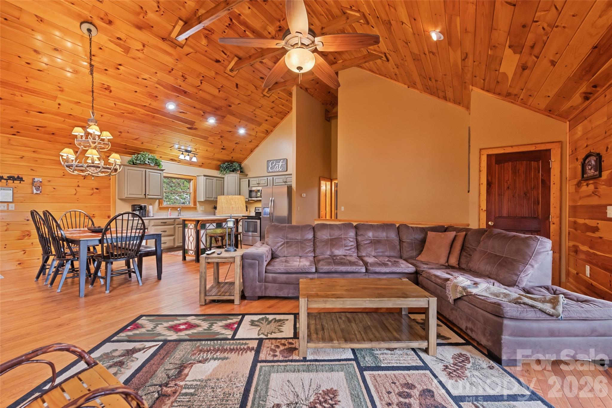 235 Soaring Eagle Road — Bryson City