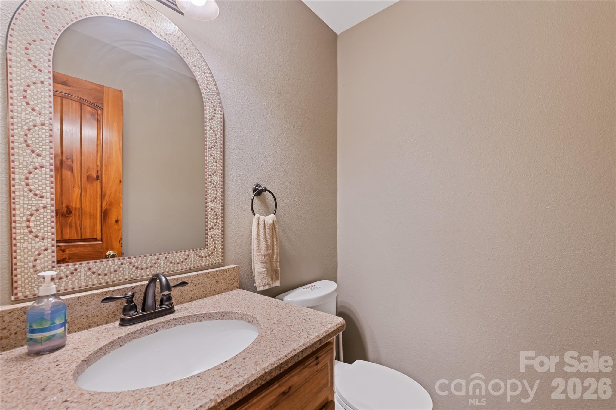 235 Soaring Eagle Road — Bryson City
