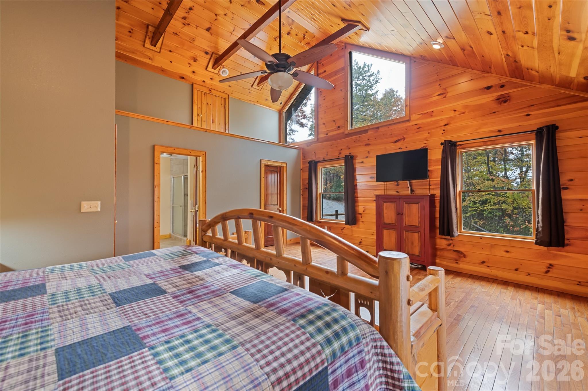 235 Soaring Eagle Road — Bryson City