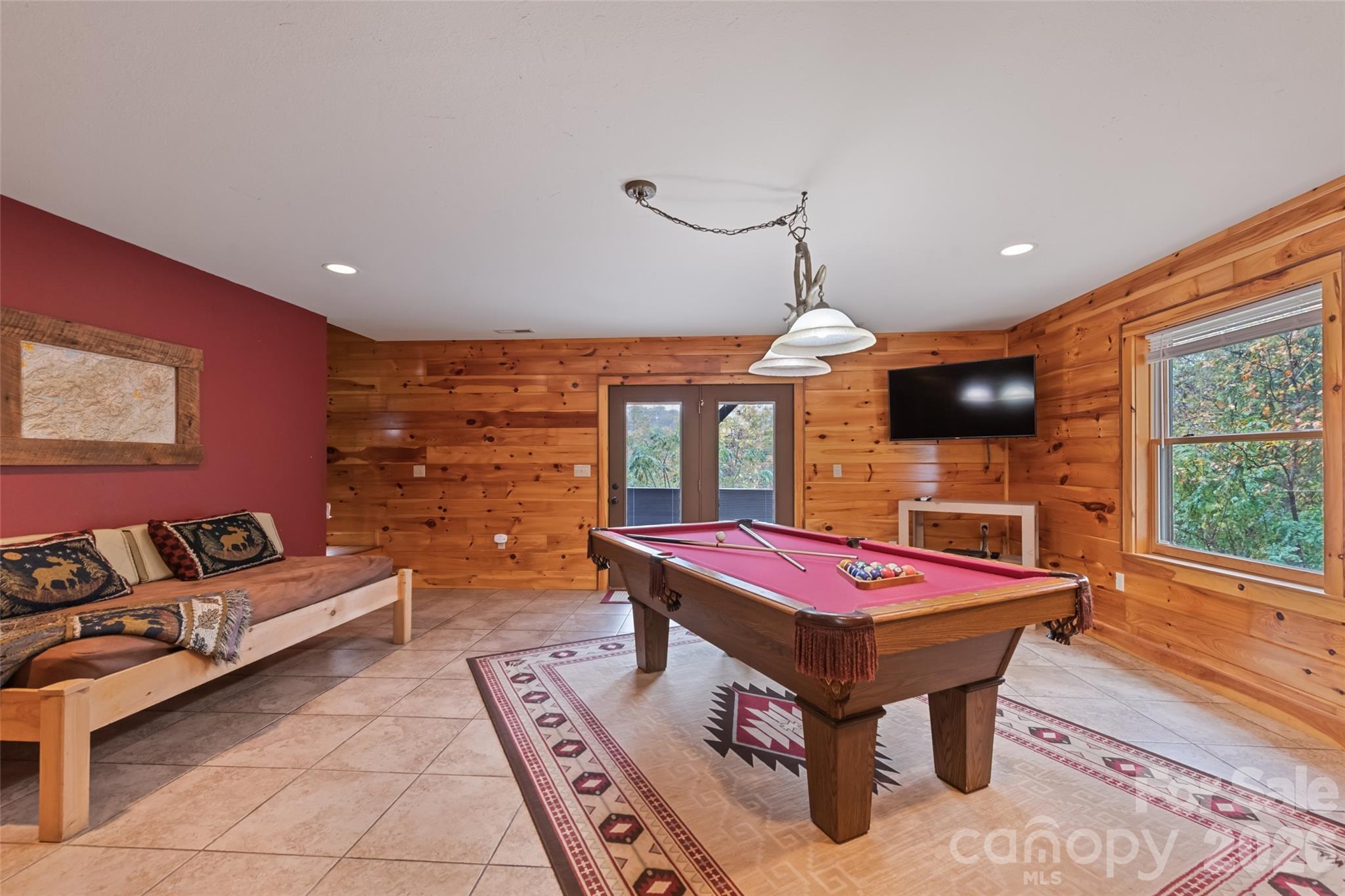235 Soaring Eagle Road — Bryson City