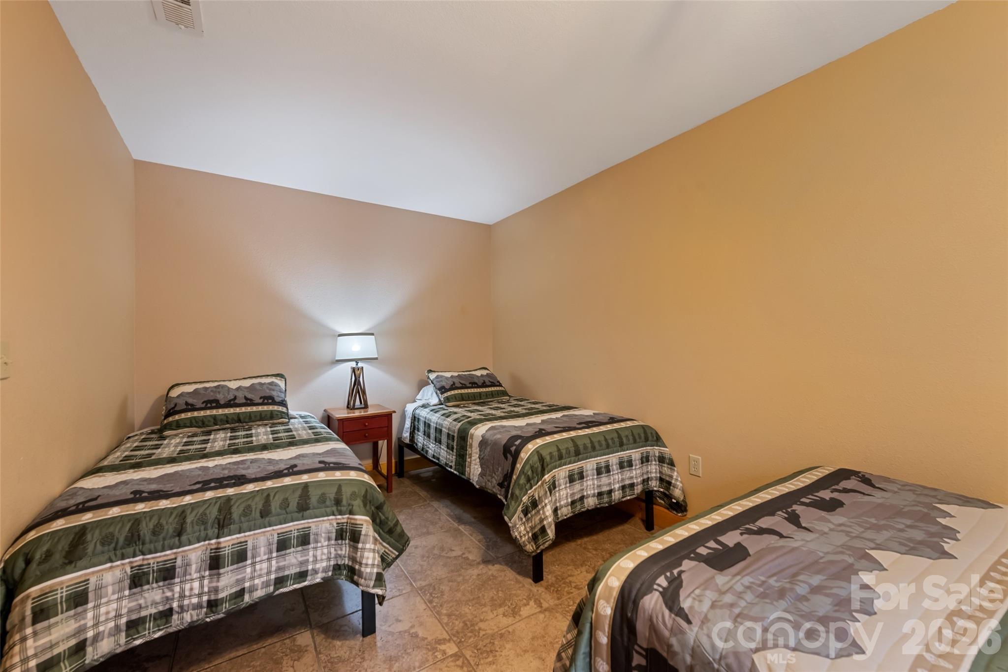 235 Soaring Eagle Road — Bryson City