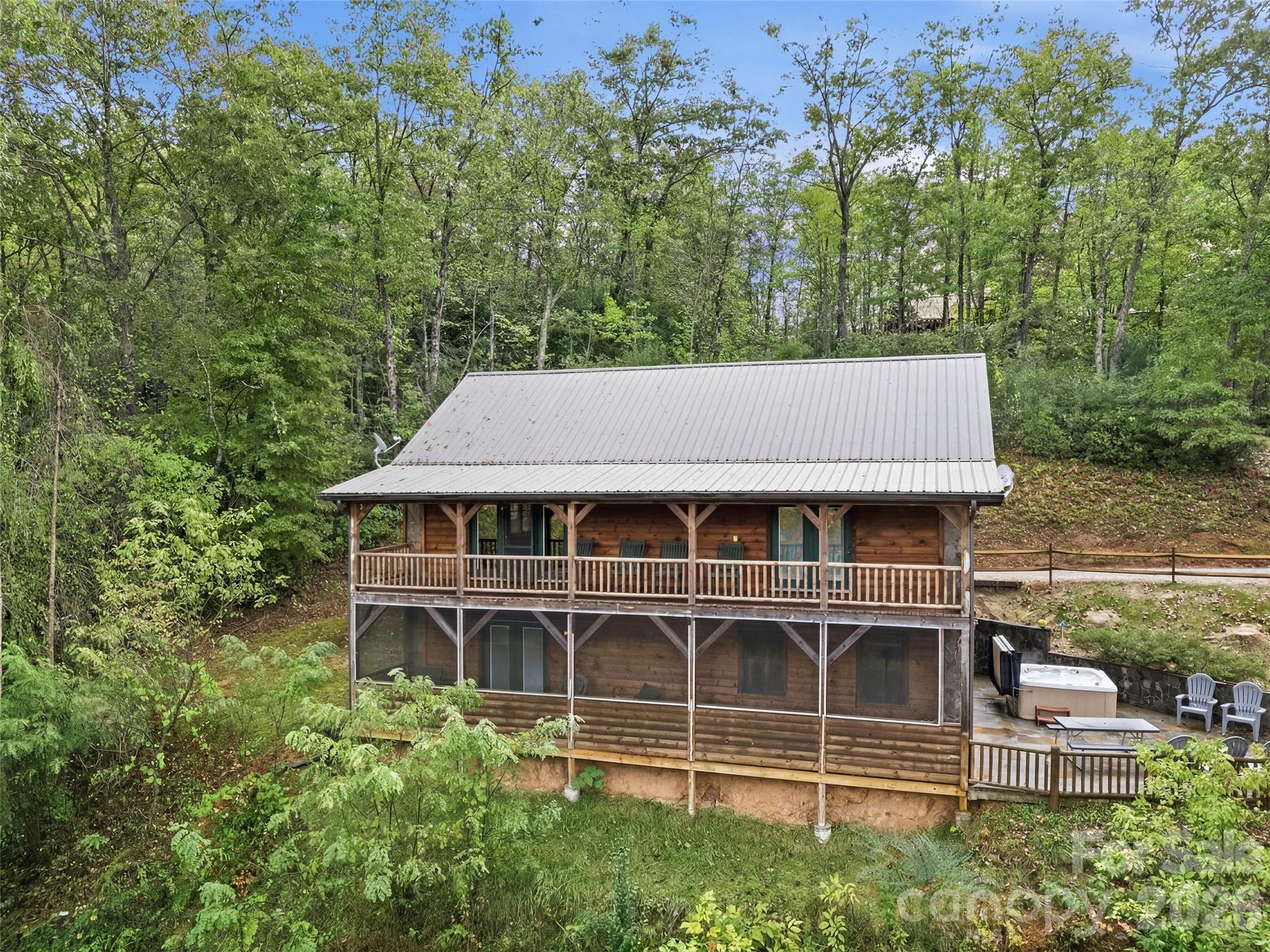 235 Soaring Eagle Road — Bryson City
