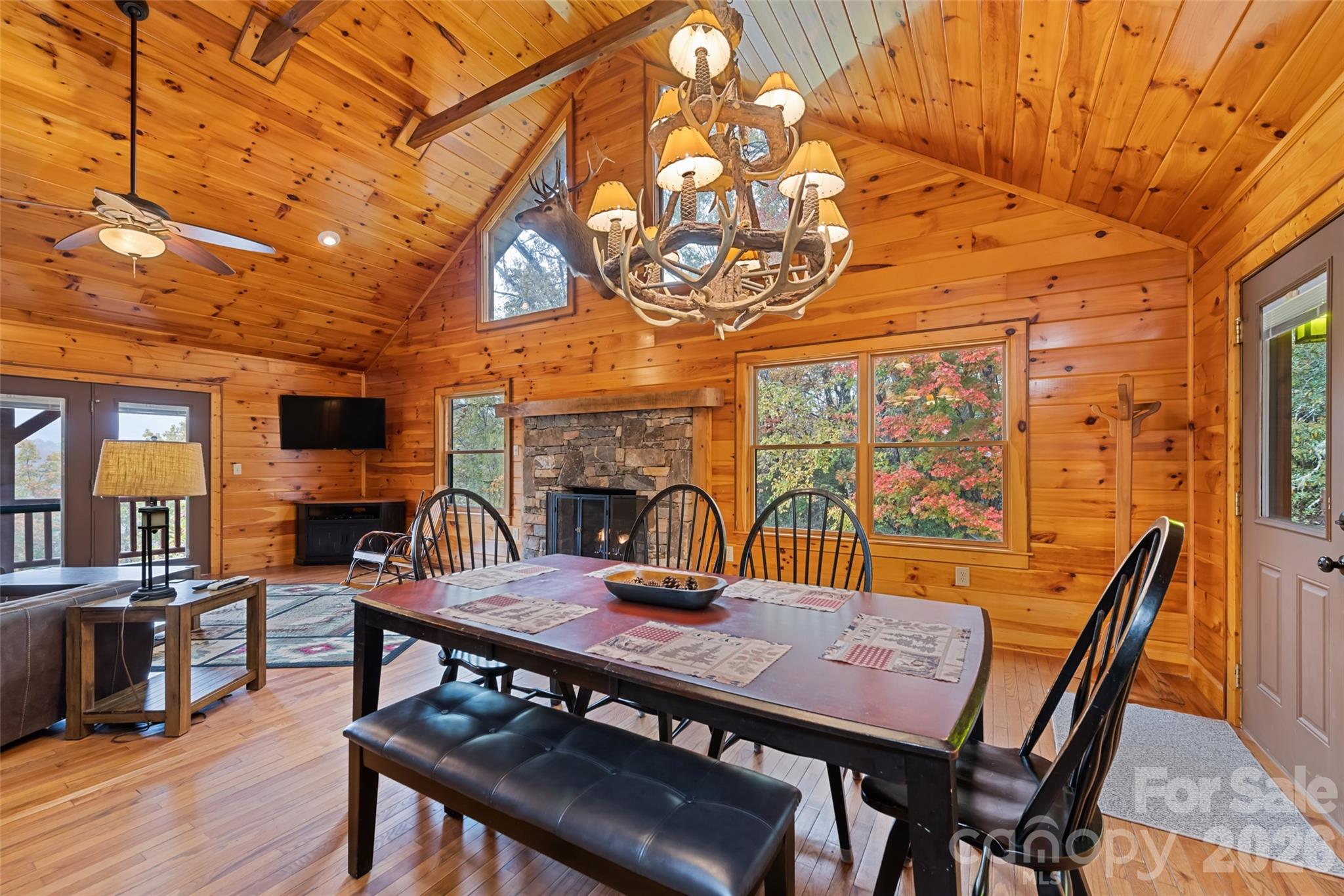 235 Soaring Eagle Road — Bryson City