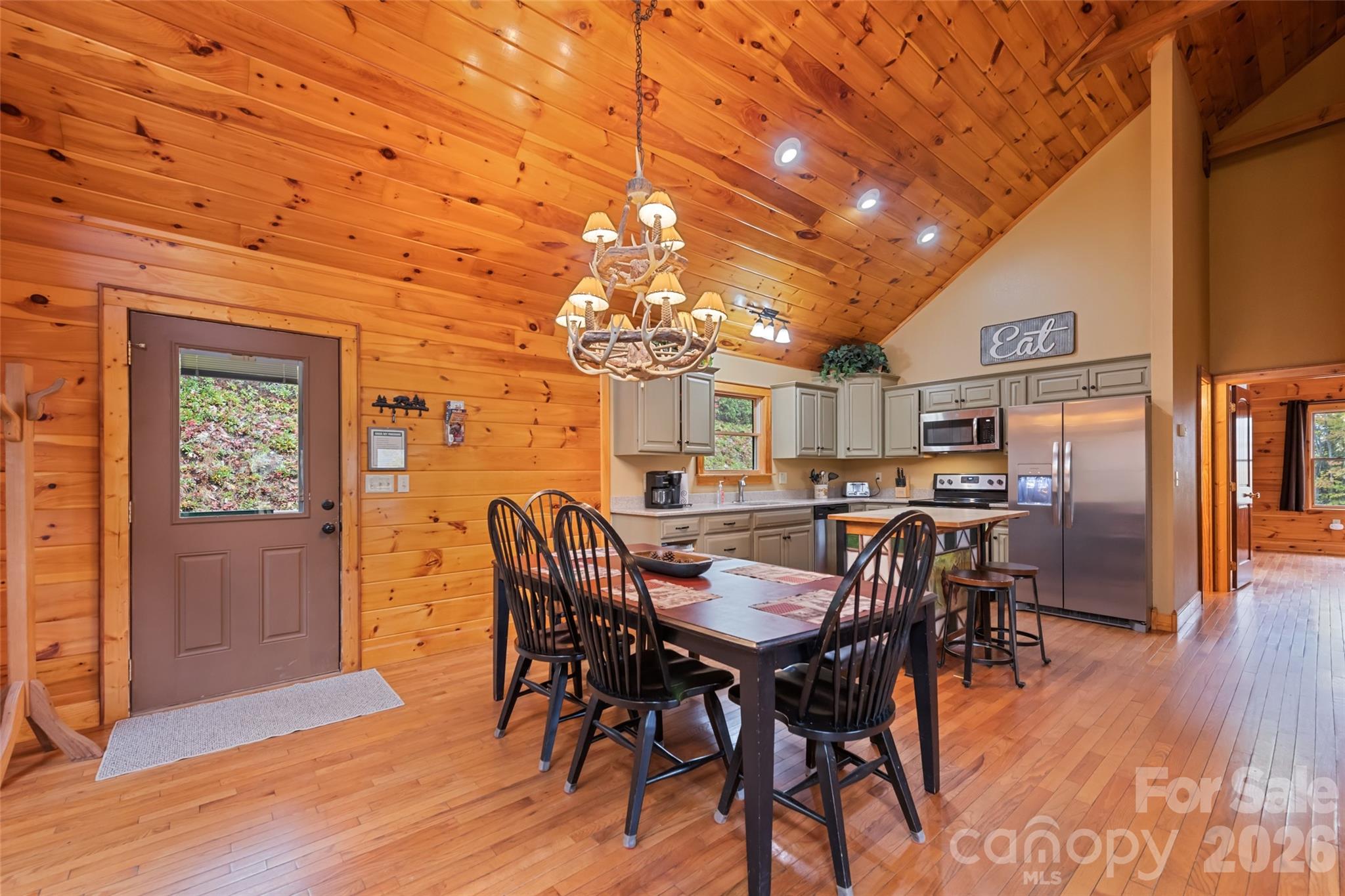 235 Soaring Eagle Road — Bryson City