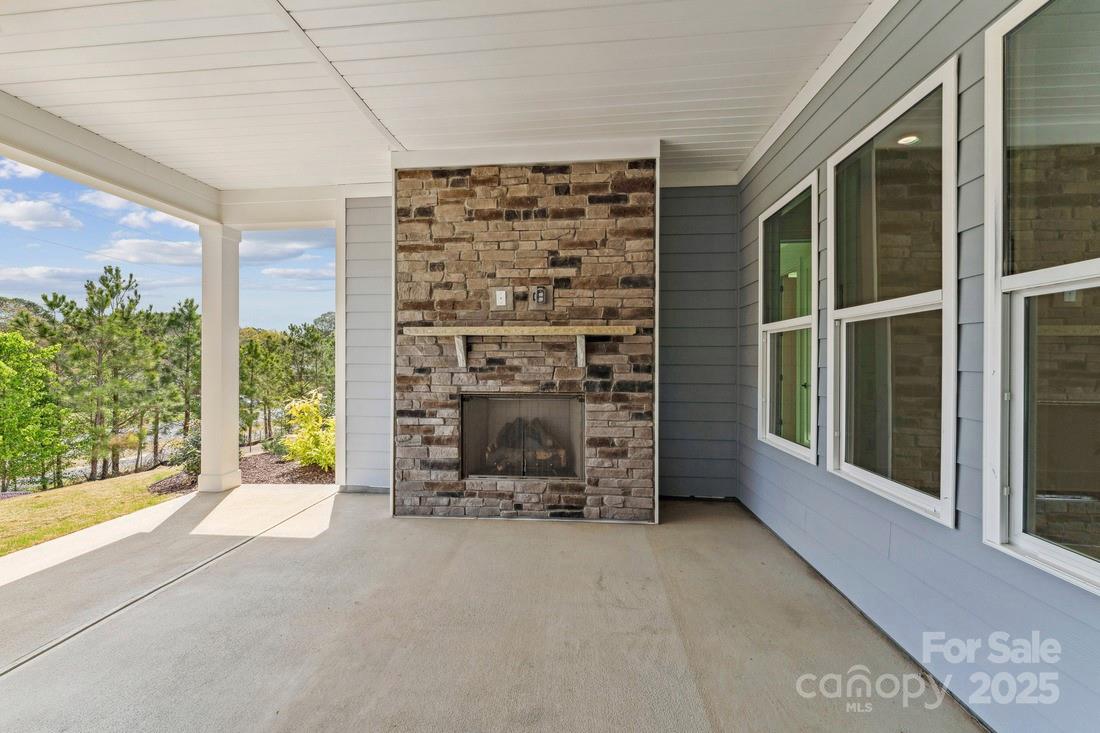 6019 Moonglade Way #424 — Charlotte